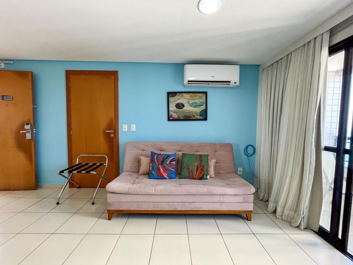 Studio with Balcony photo 1