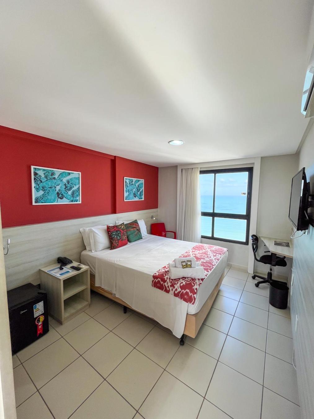 Queen Room photo 1