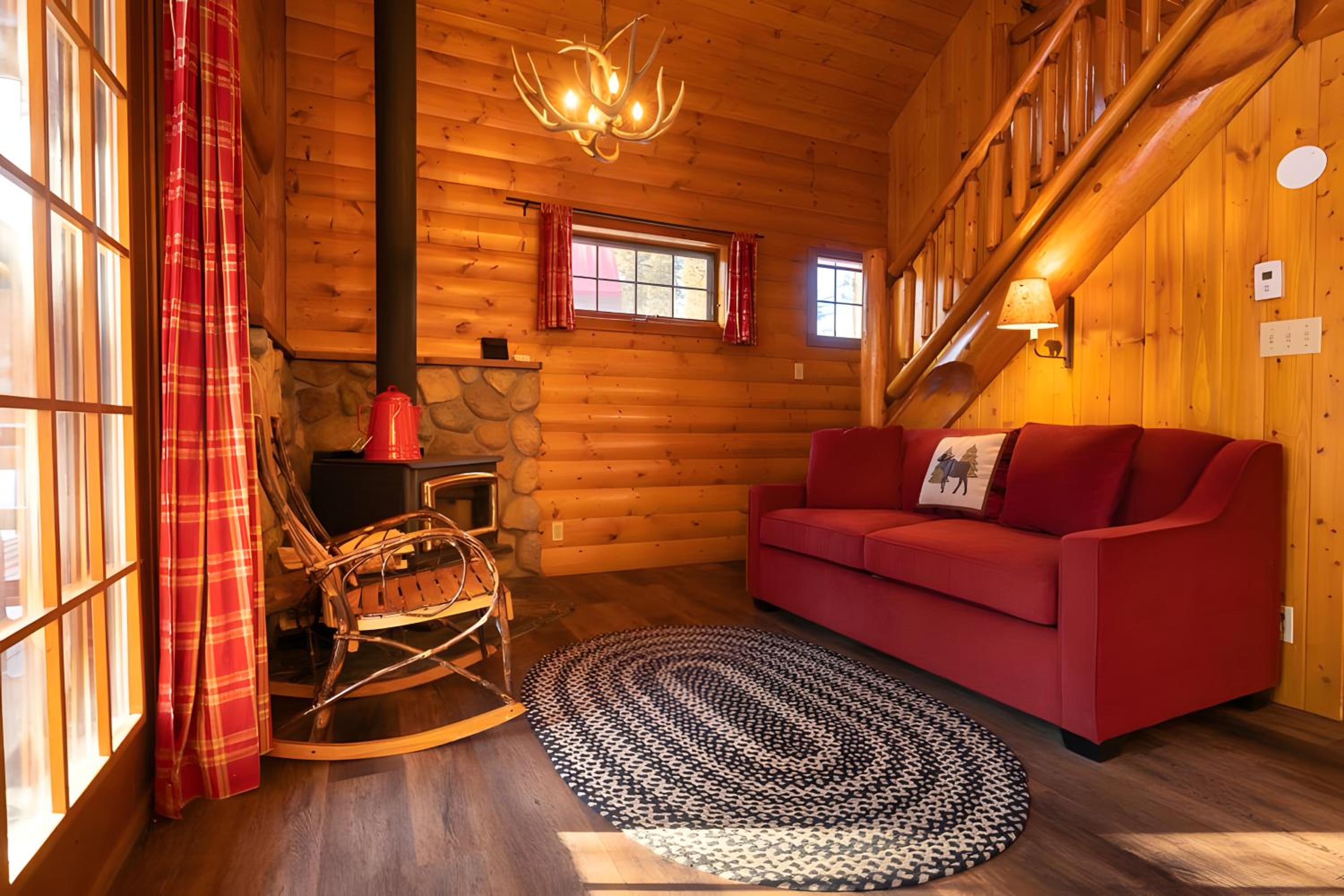 Superior One Bedroom Loft Cabin (Stairs)