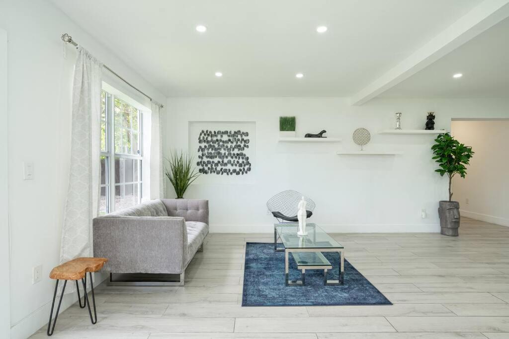 Four-Bedroom House photo 1