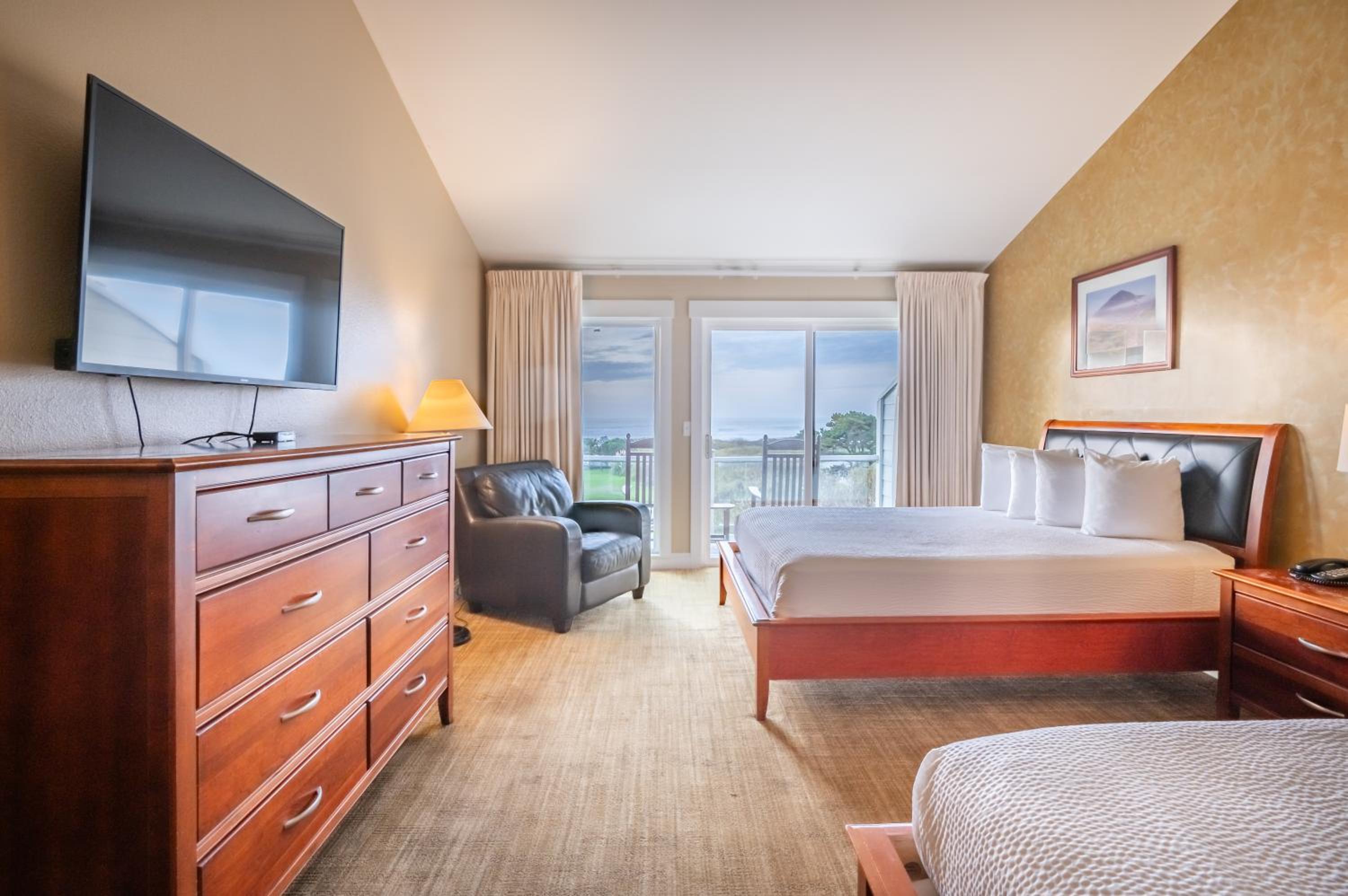 King Room with Ocean View photo 3