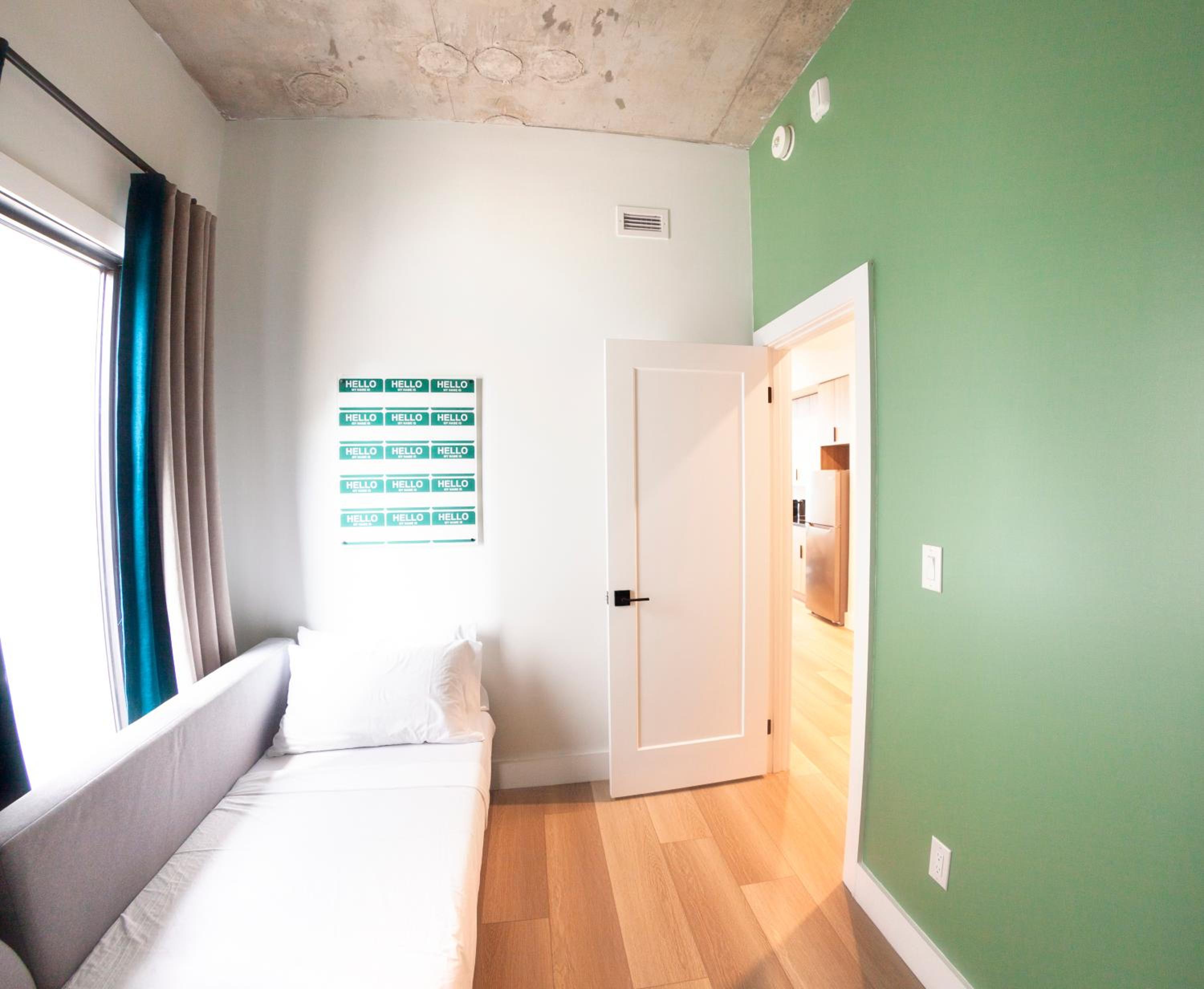 Junior Apartment