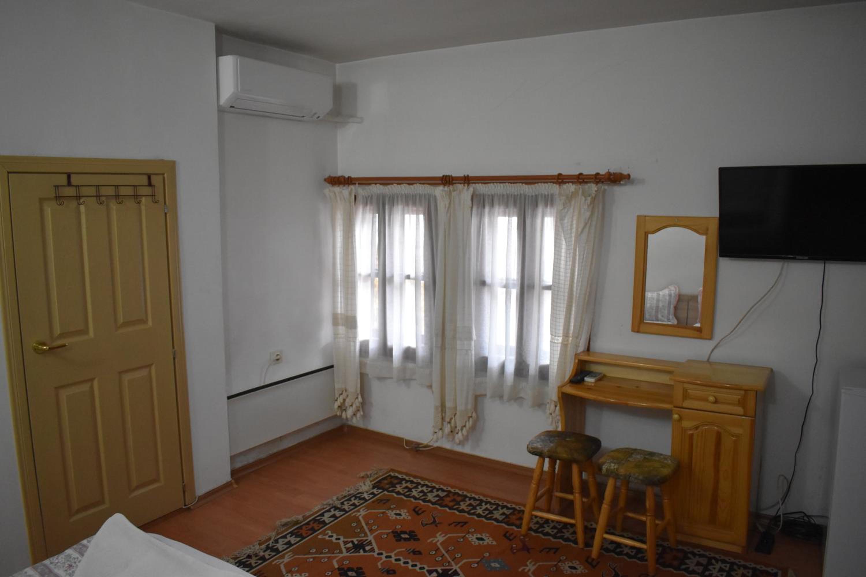 Double or Twin Room photo 1