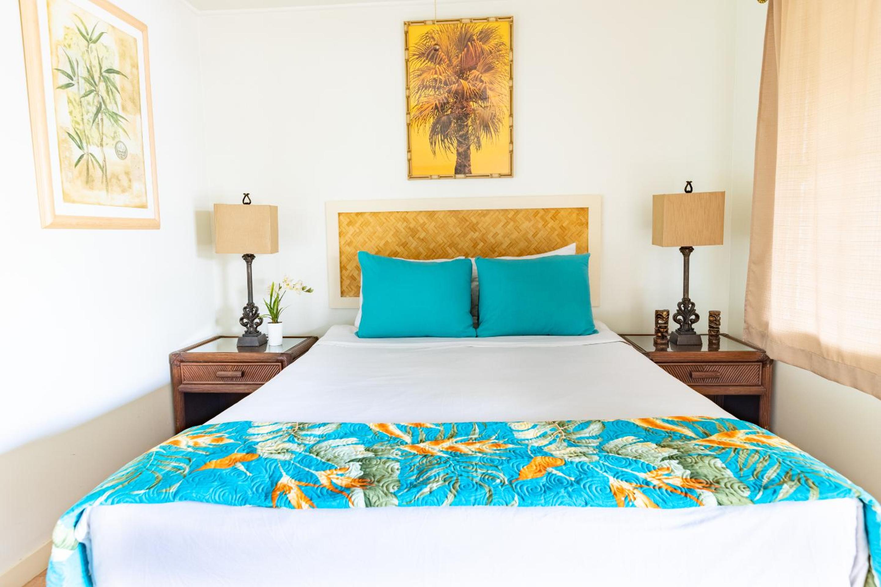 Deluxe Queen Room - Photo 1