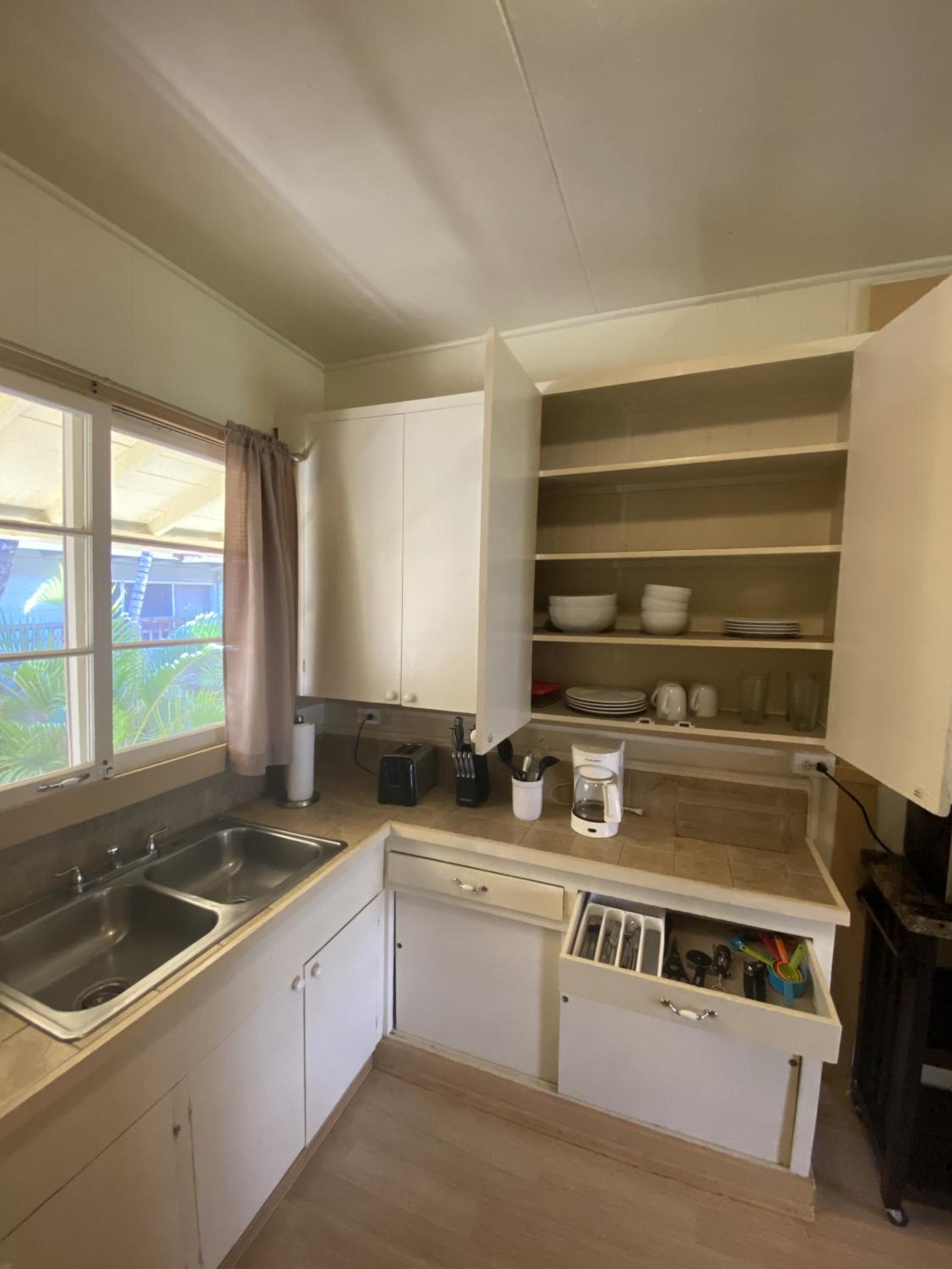 Two-Bedroom Cottage - Photo 5