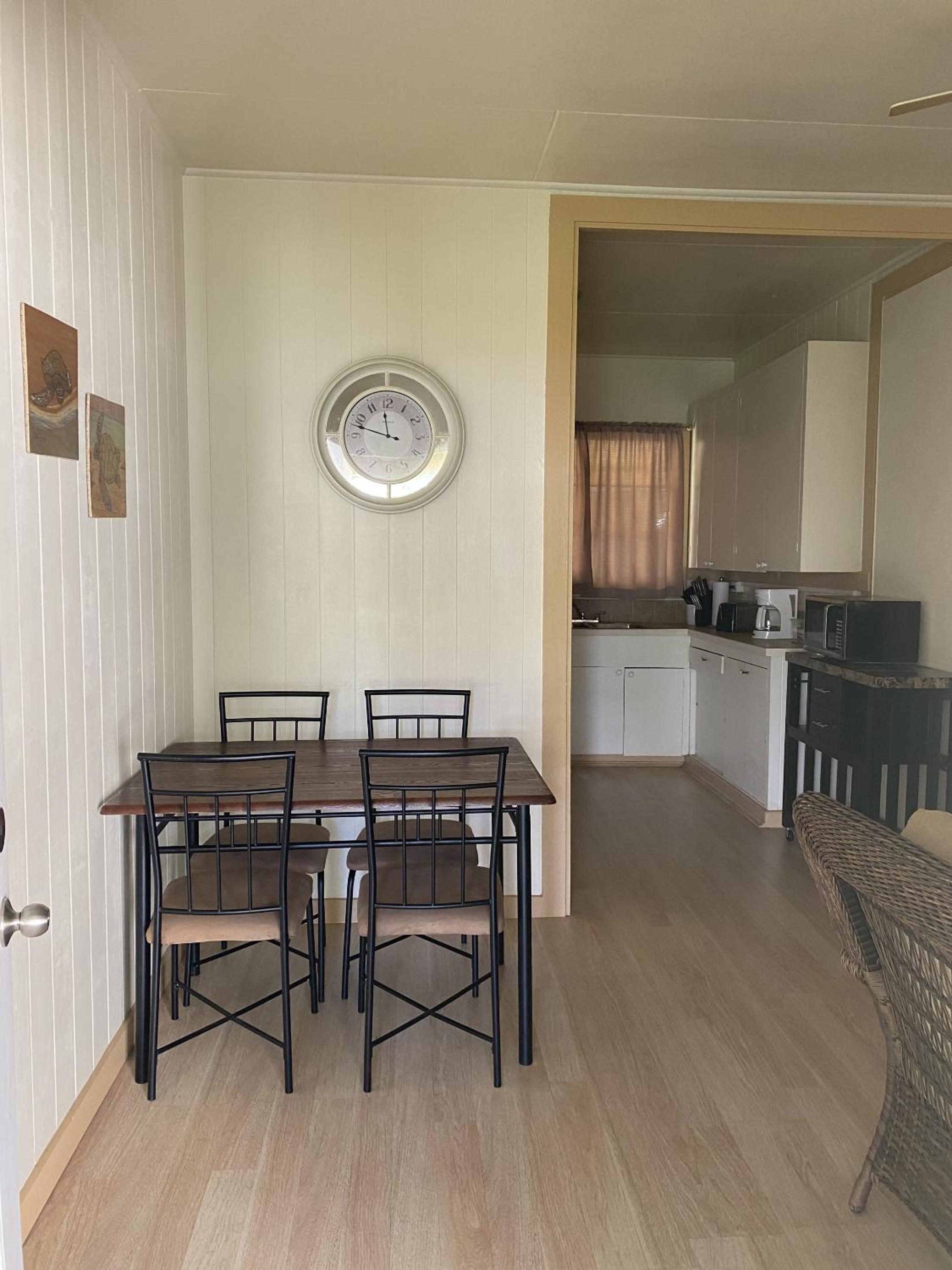 Two-Bedroom Cottage - Photo 3