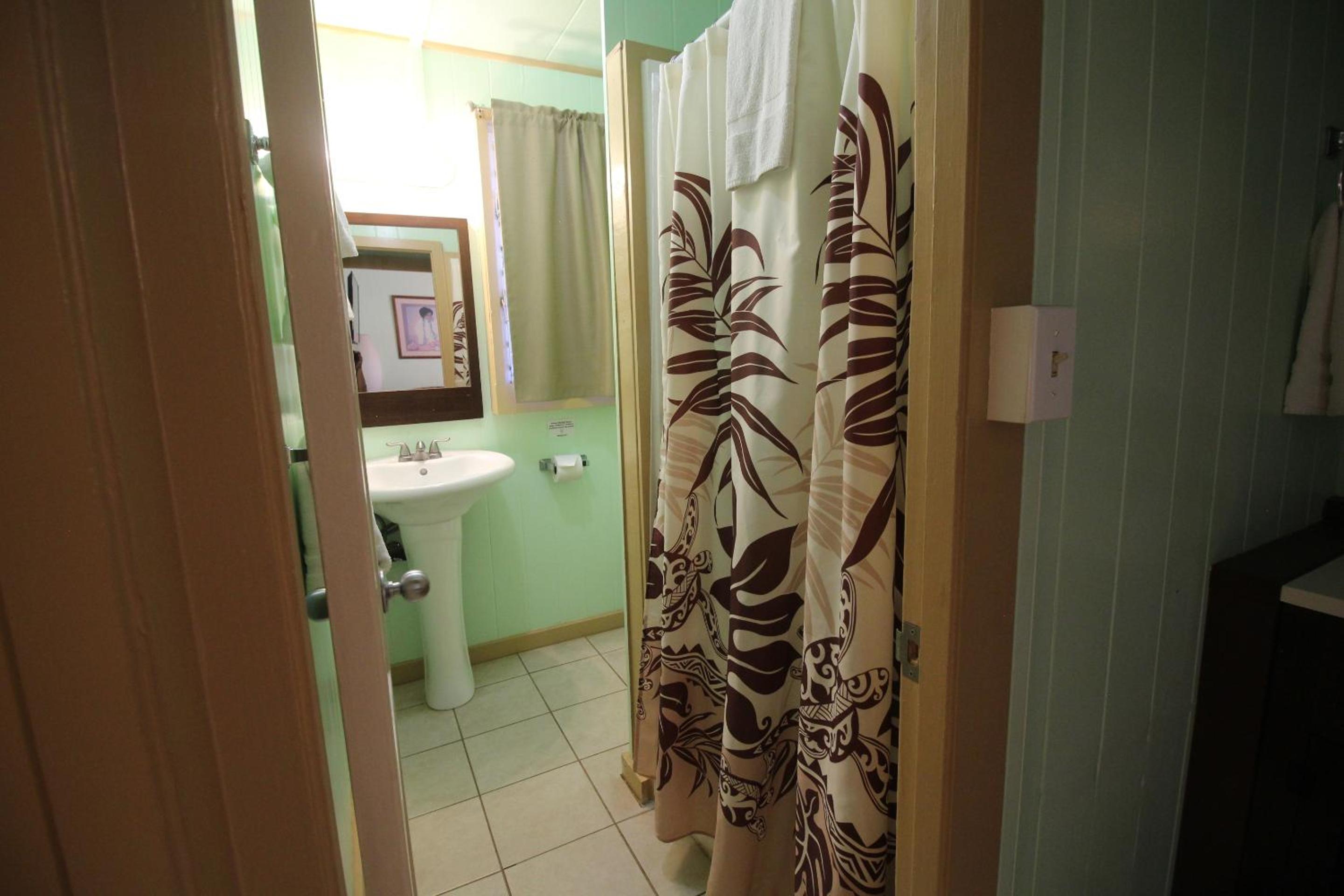 Two-Bedroom Cottage - Photo 23