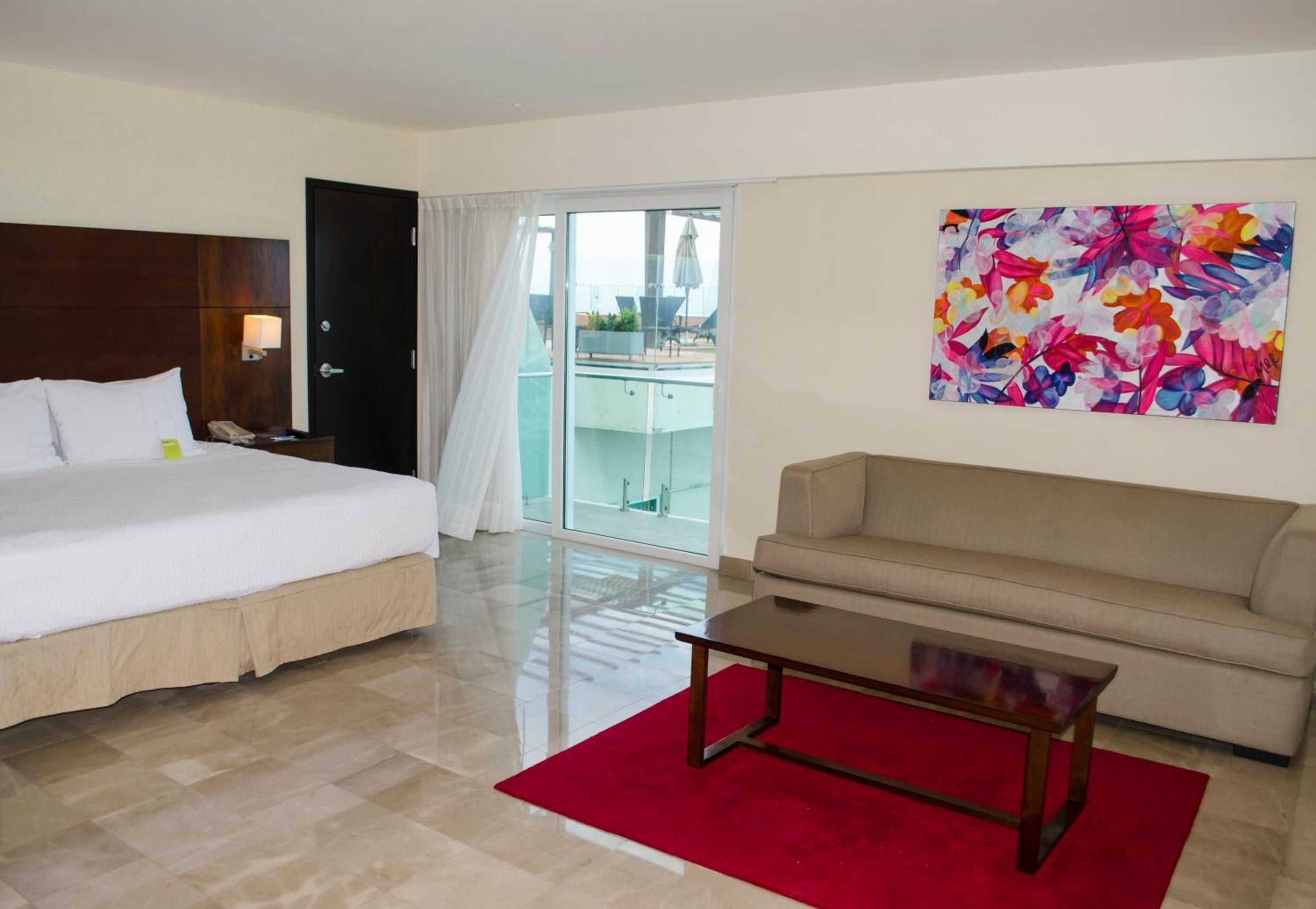 Master, Suite, 1 King, Sofa bed, Partial ocean view, Balcony