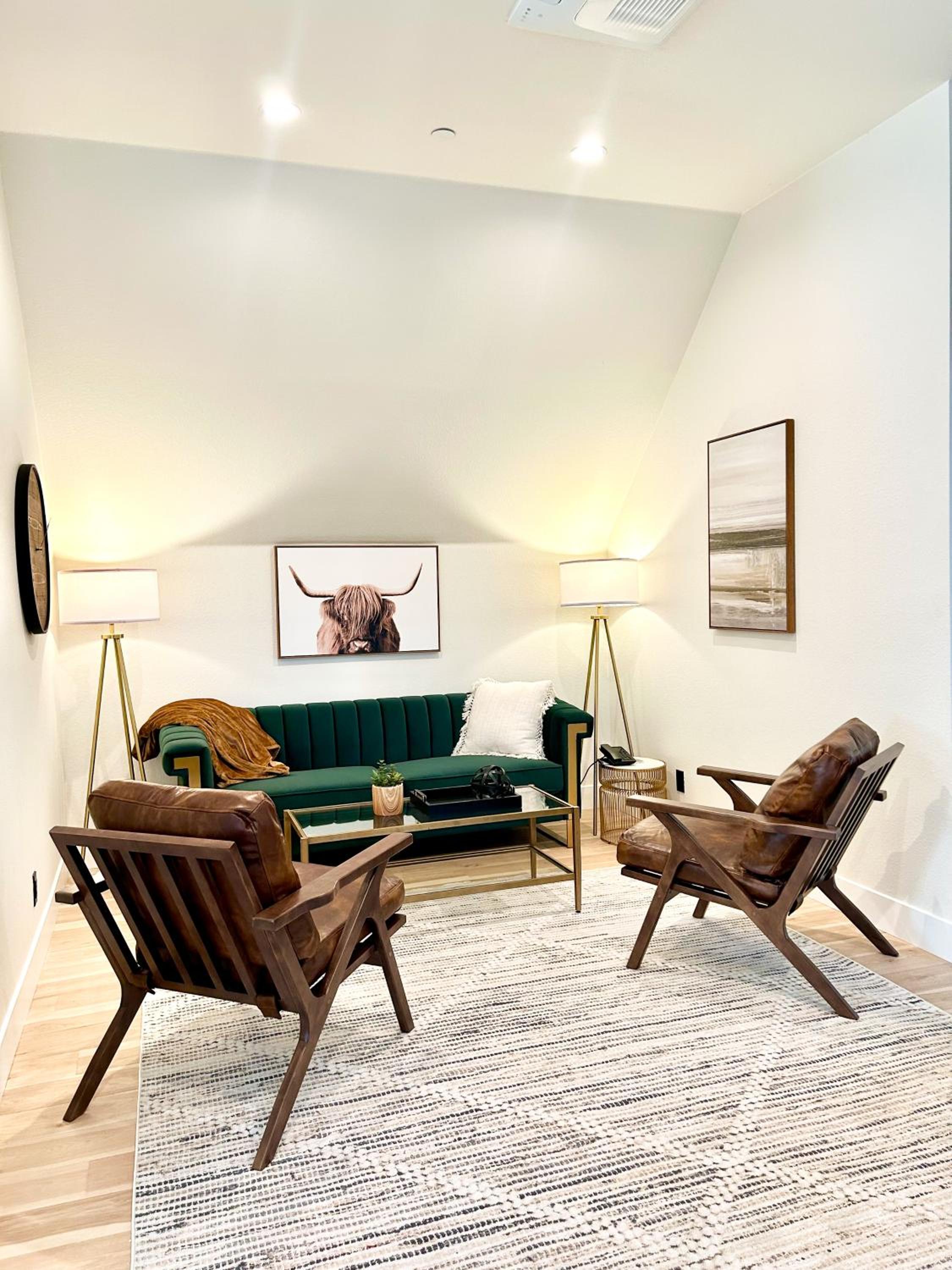 Deluxe King Suite