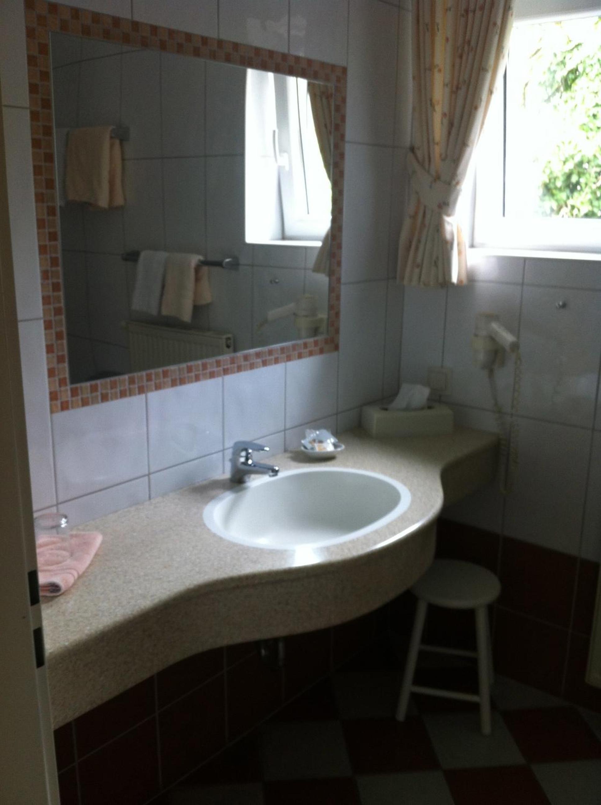 Single Room with Balcony photo 3