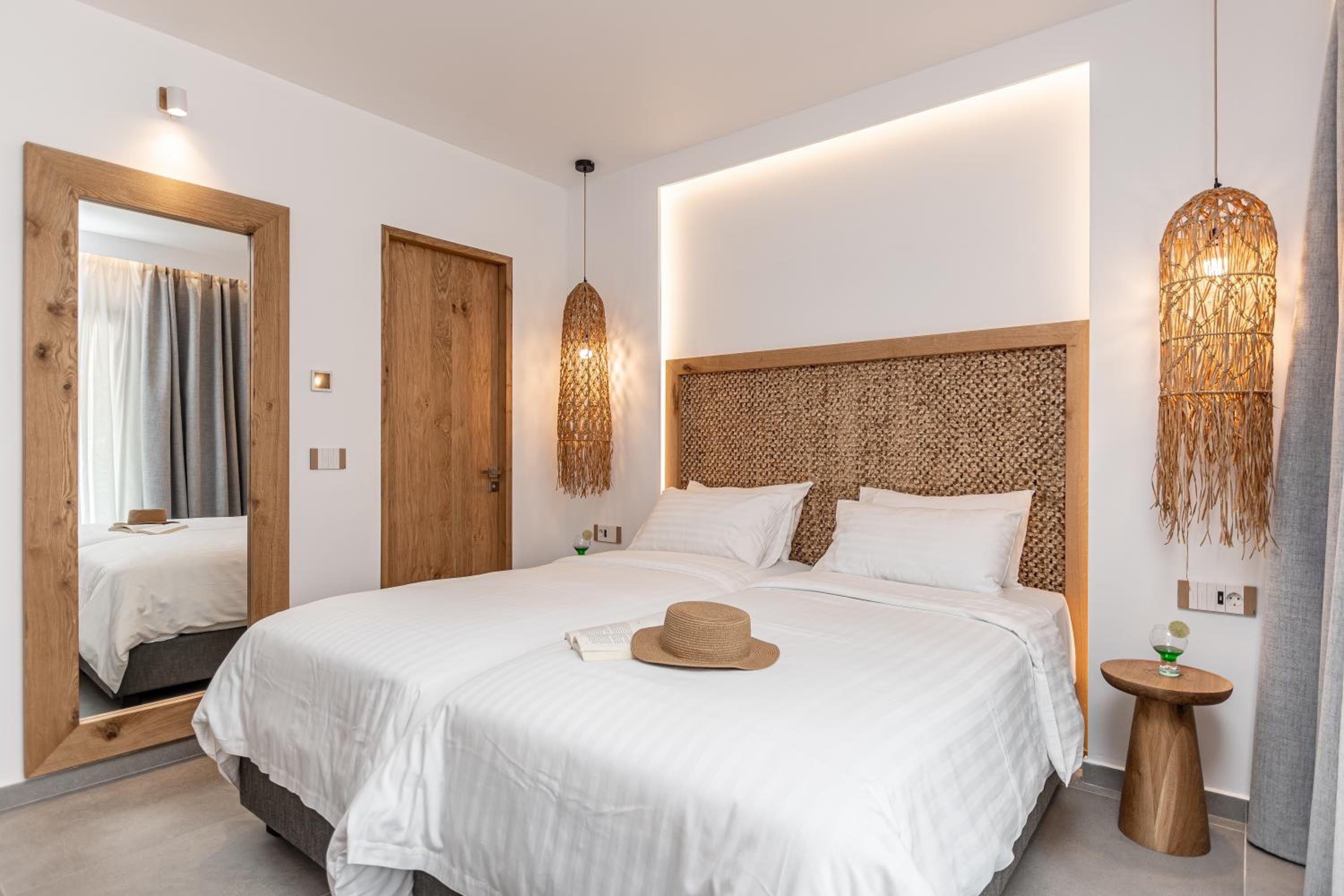 Deluxe Double or Twin Room - Photo 21