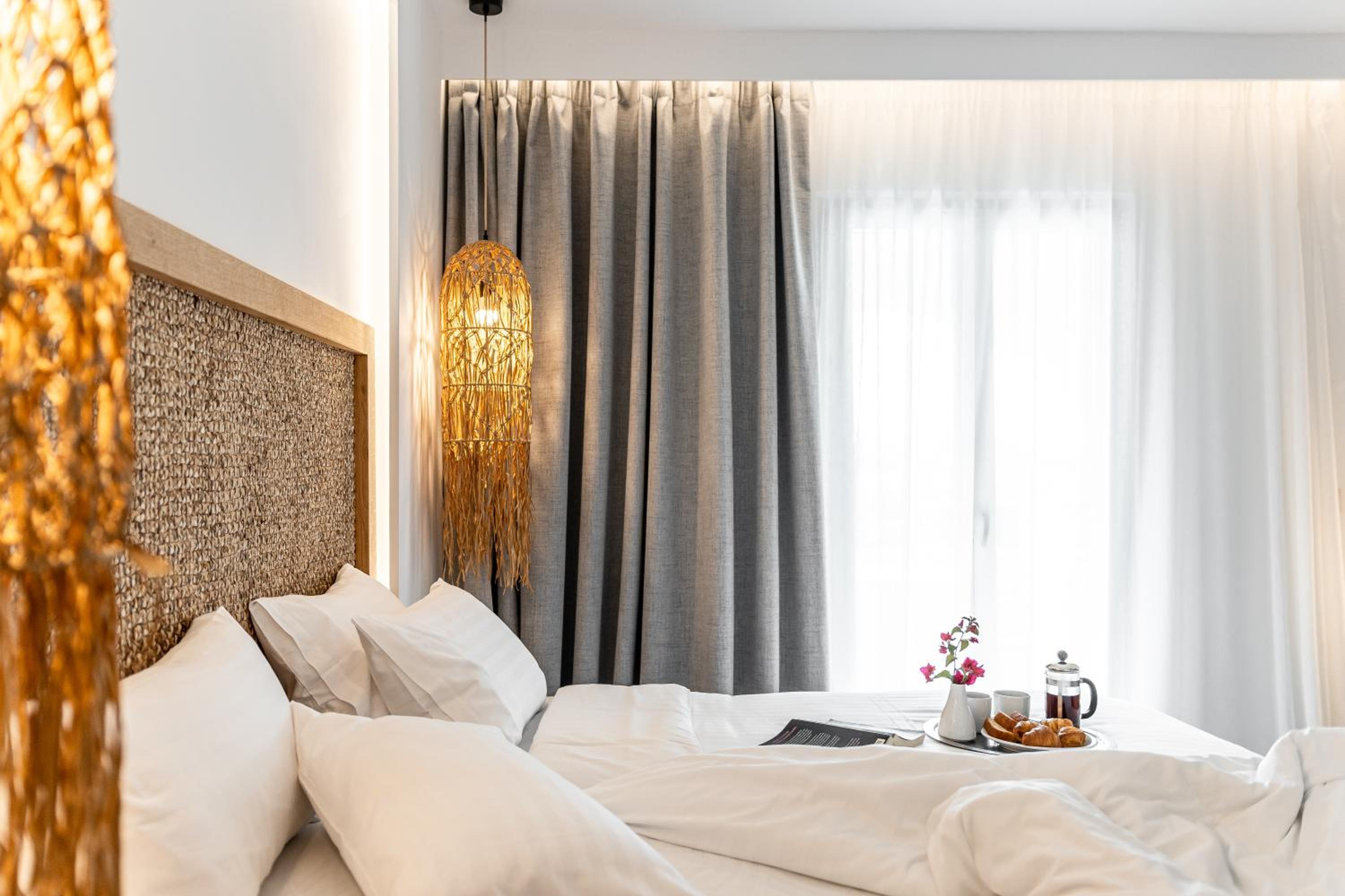 Deluxe Double or Twin Room - Photo 10