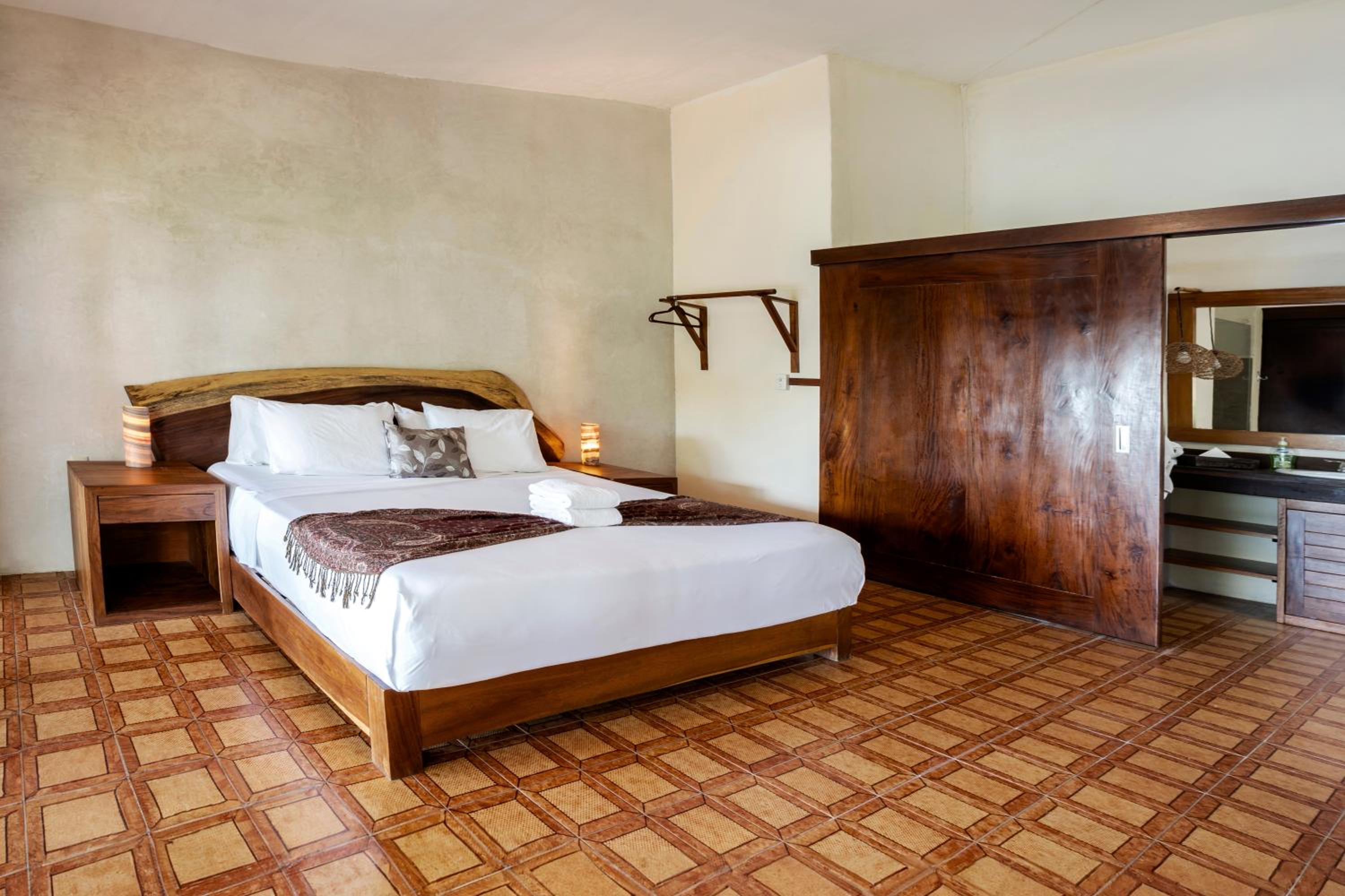 King Room with Lake View