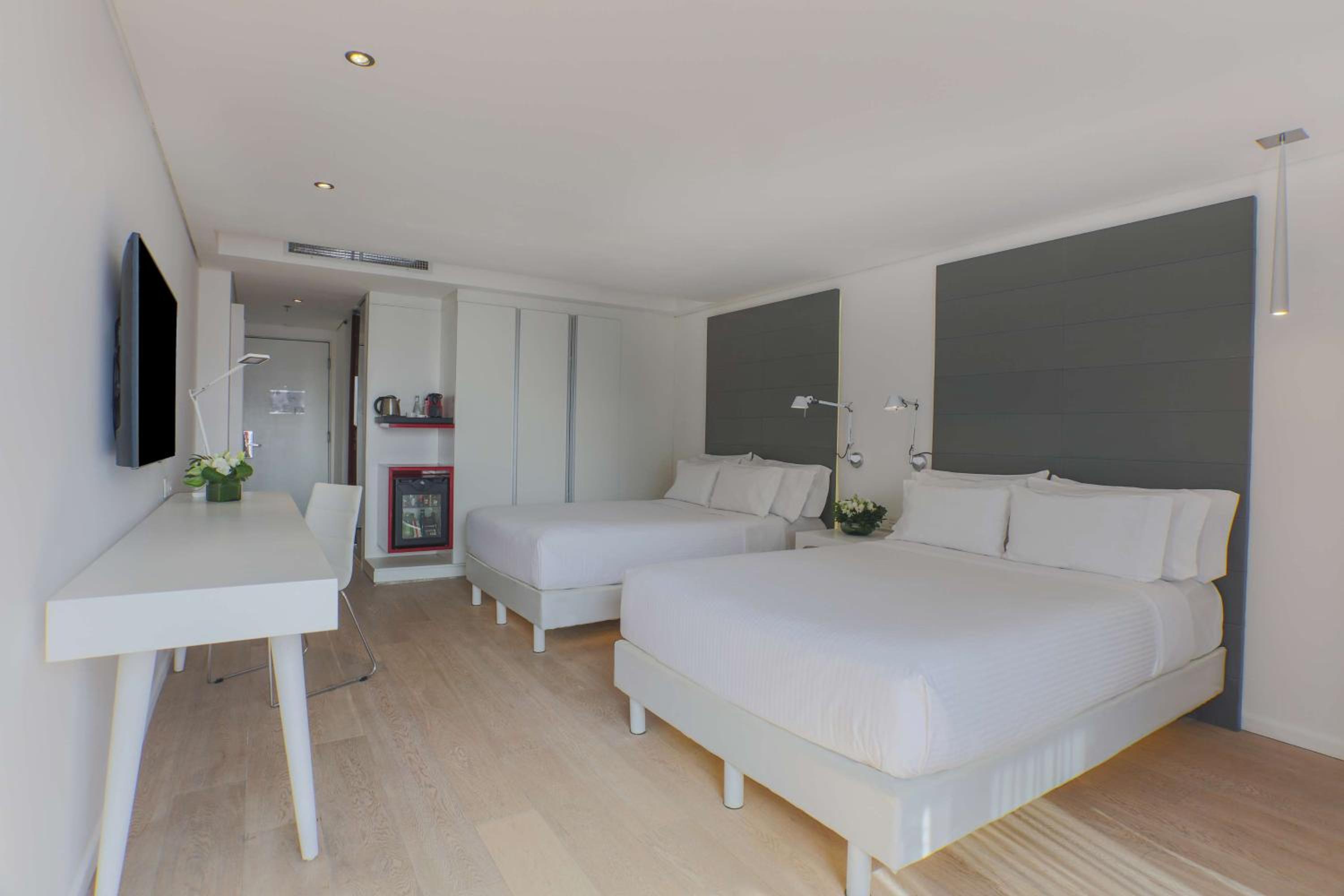 Premium Room - 2 Double Beds - Photo 1