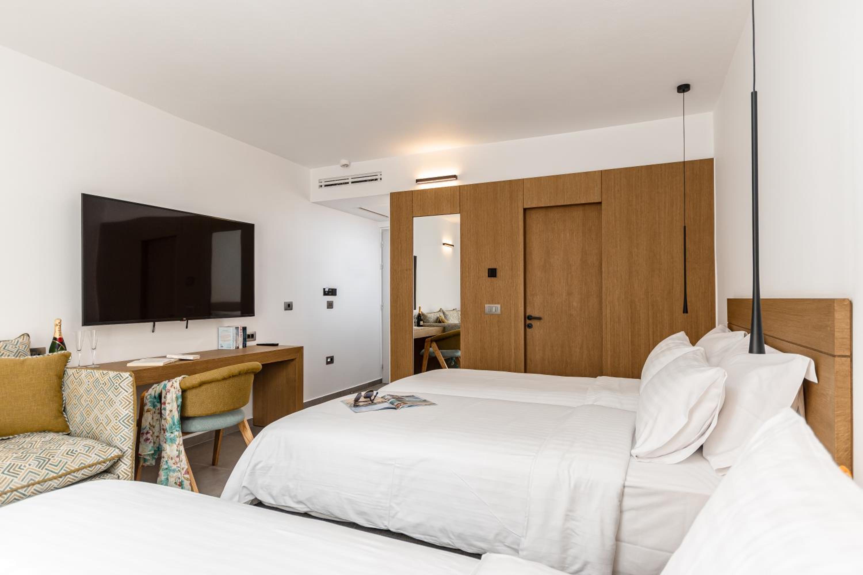 Triple Room - Photo 9