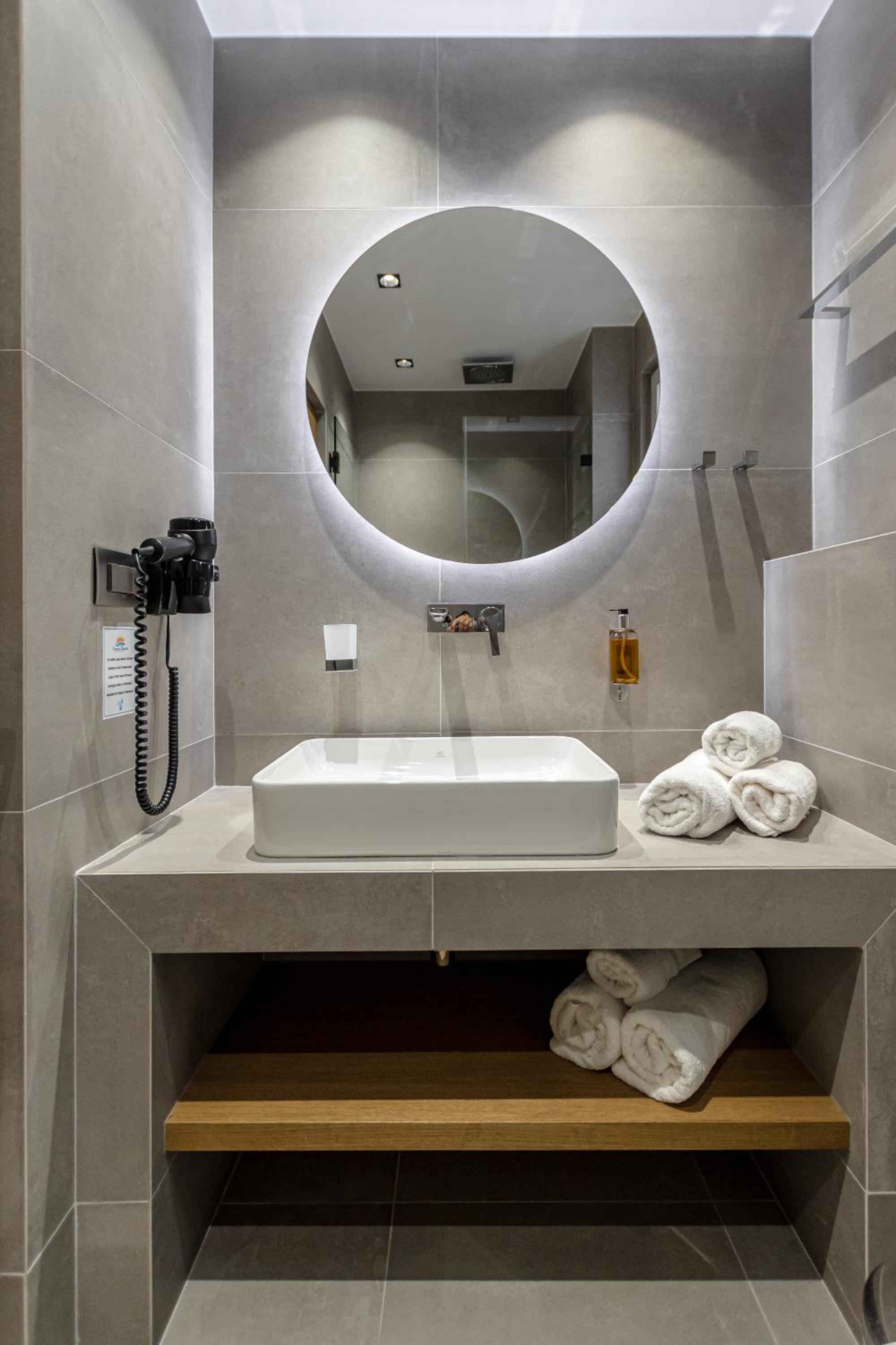 Triple Room - Photo 6