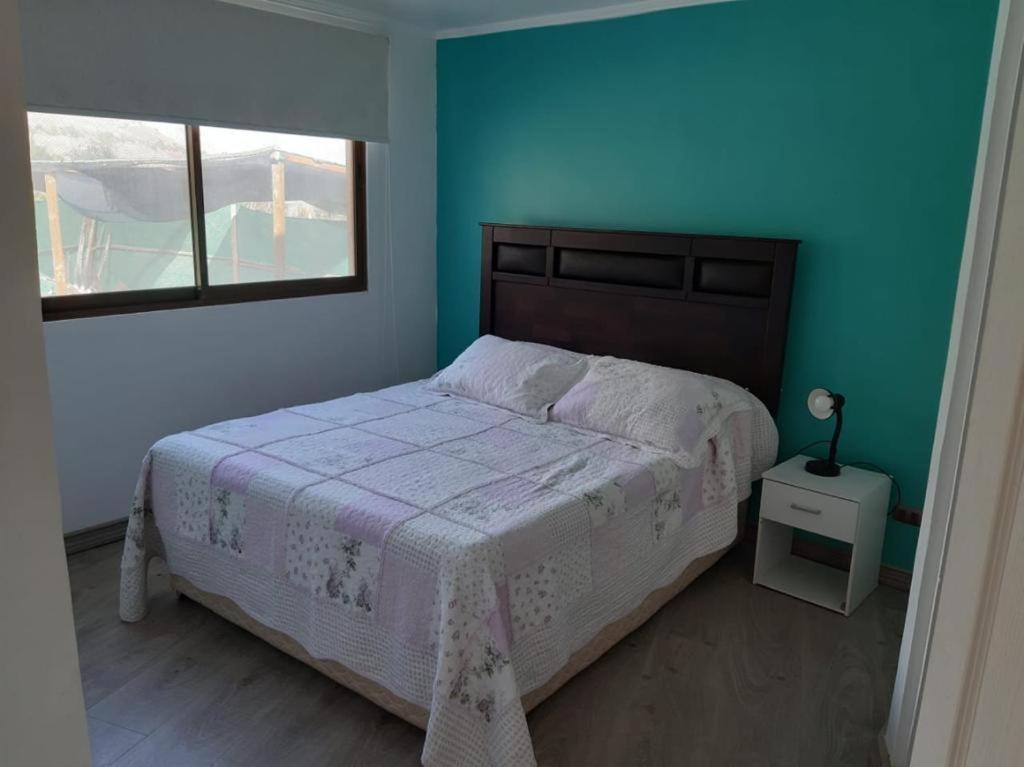 Three-Bedroom House photo 2