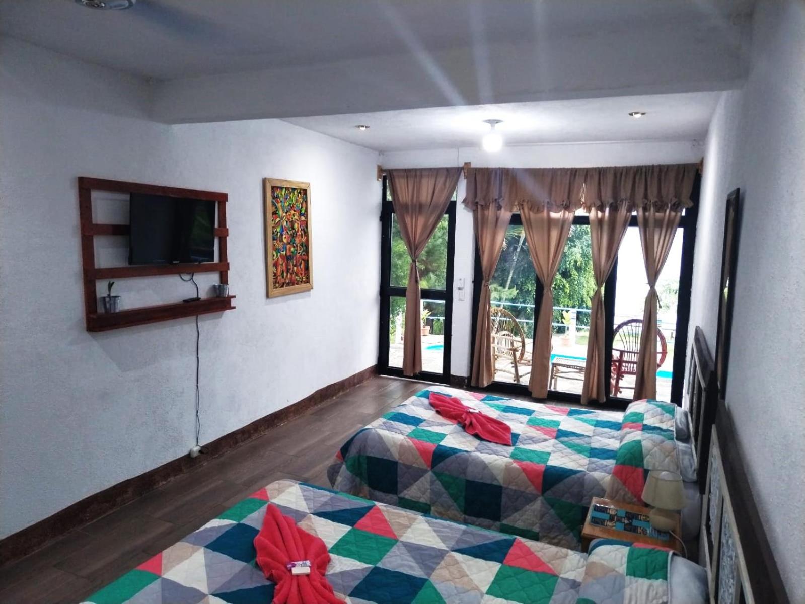 Triple Room with Lake View photo 2