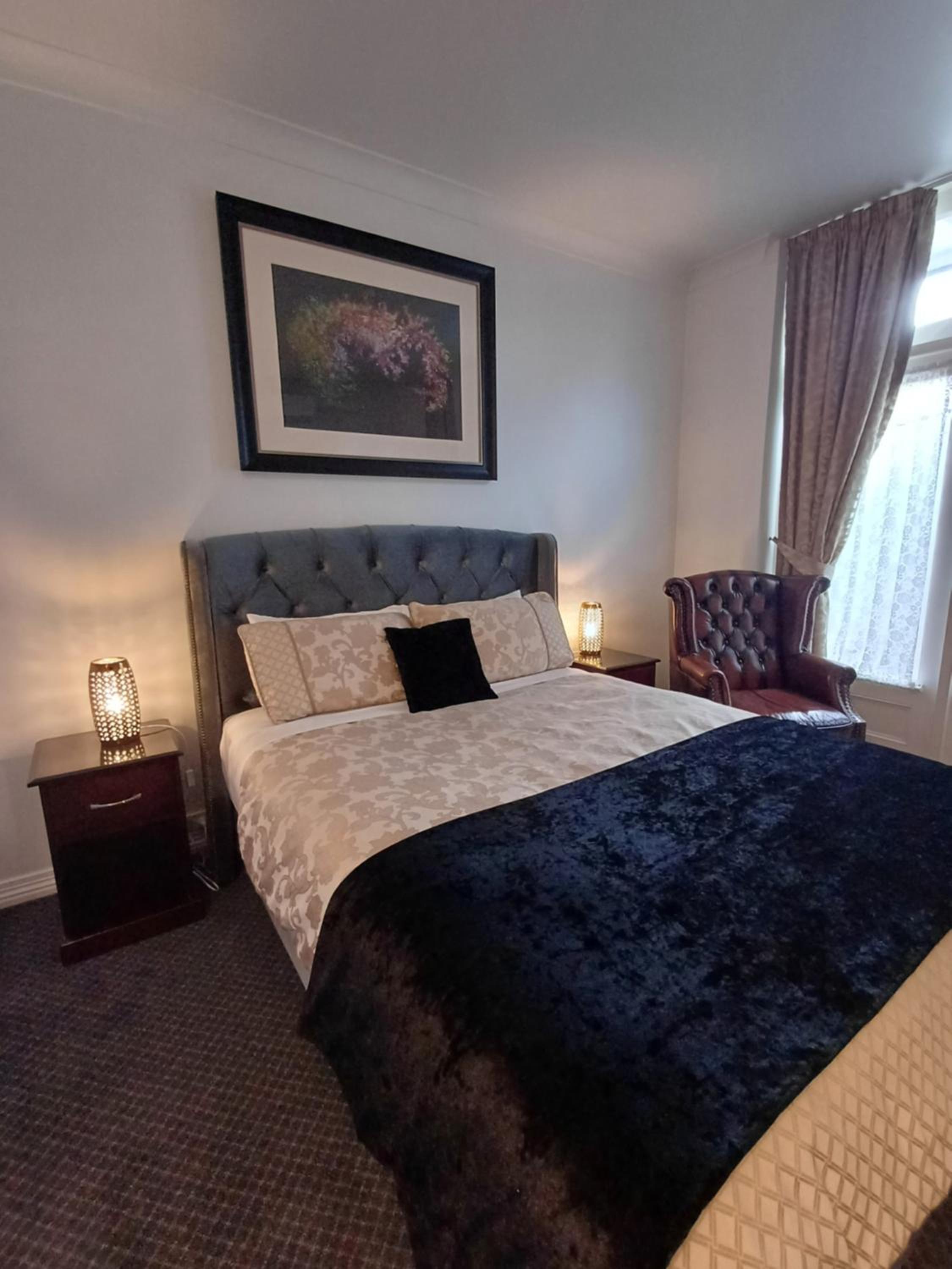 Deluxe Queen Room - Photo 5