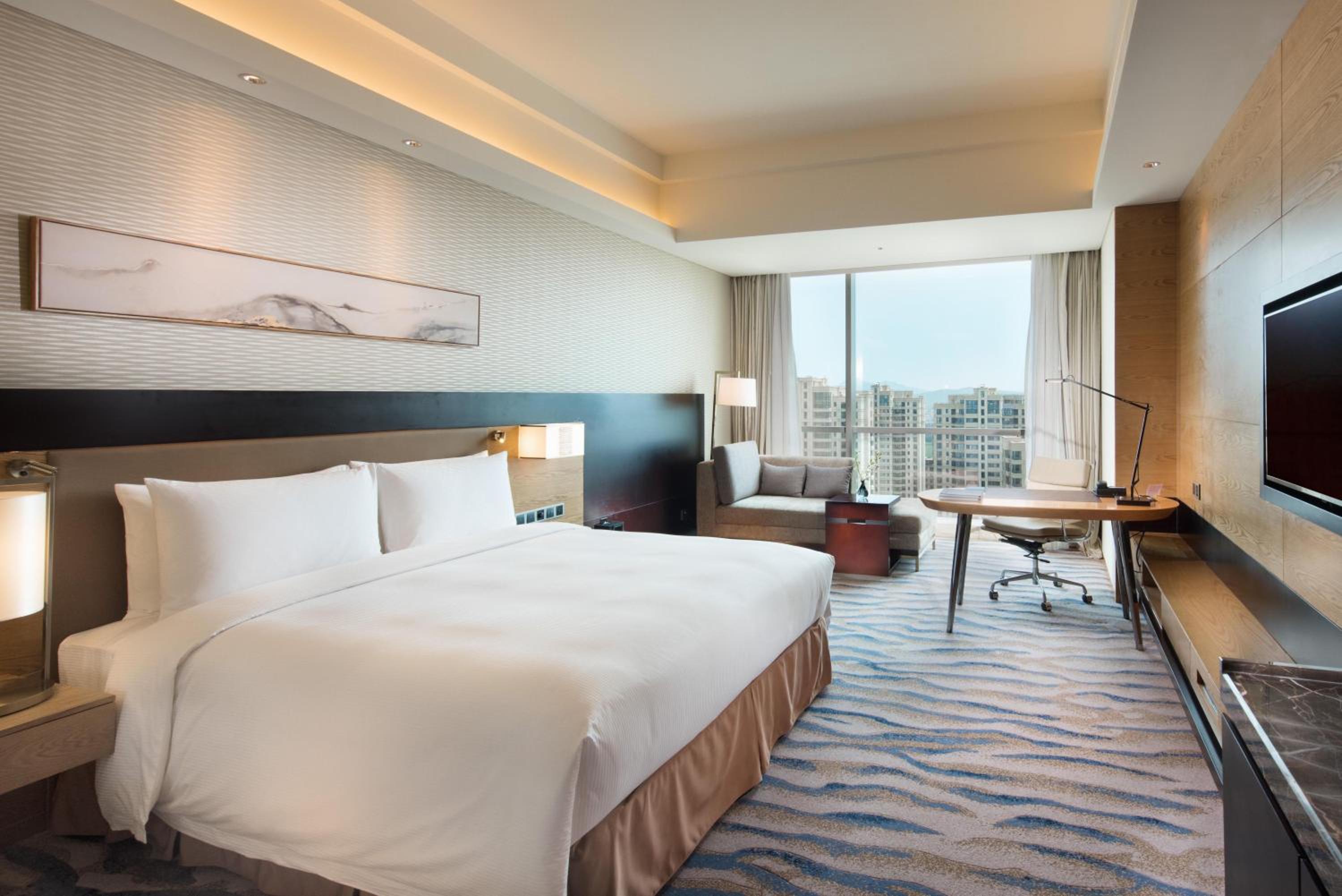 King Room - Mobility Accessible