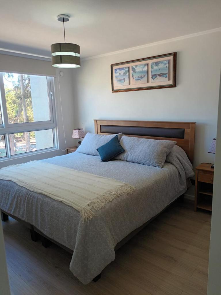 Three-Bedroom Apartment photo 1