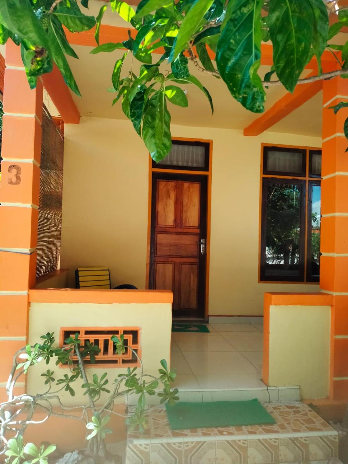 Triple Room with Private Bathroom photo 2