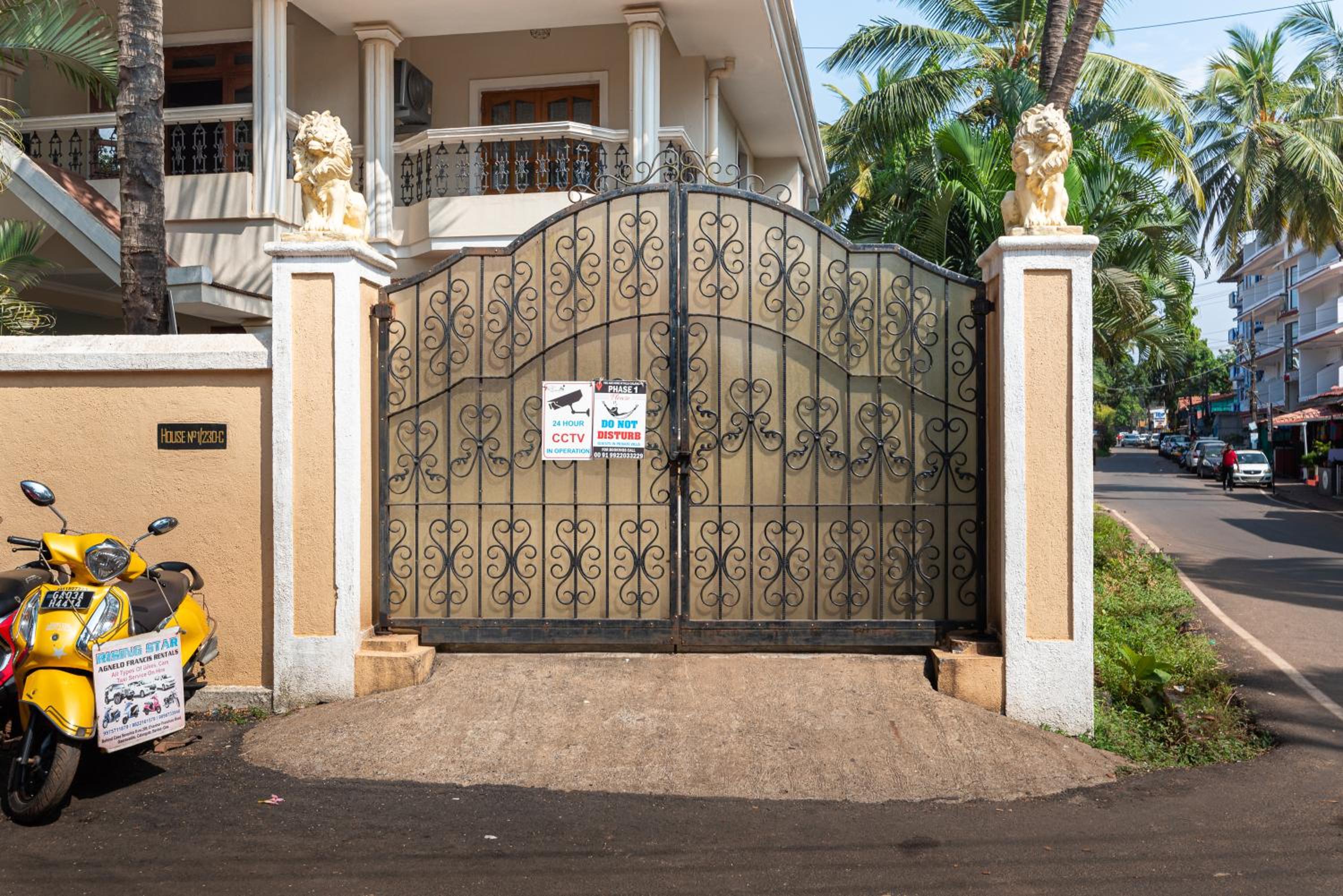 Villa photo 3