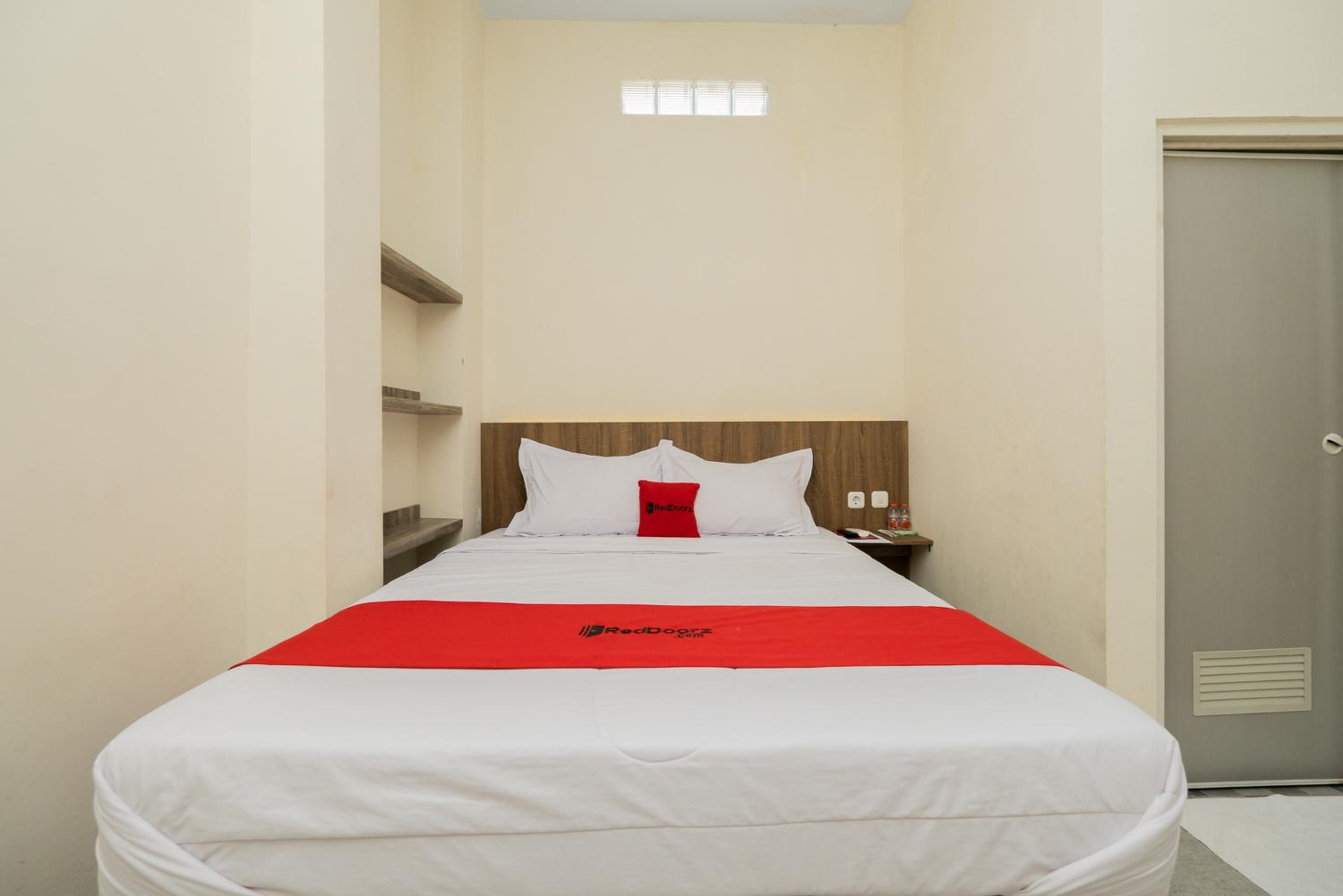 Economy Double Room photo 2