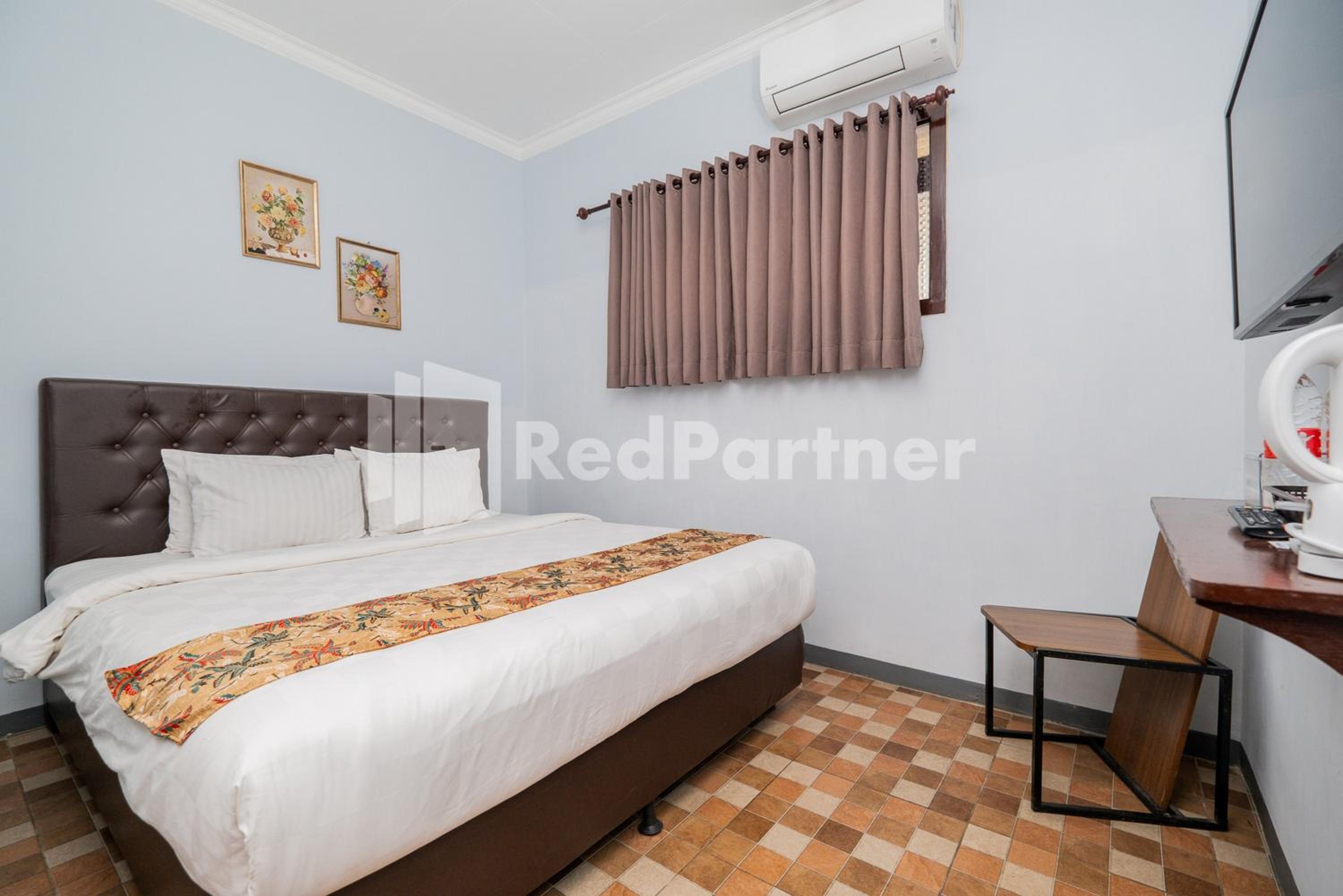 Economy Double Room photo 1