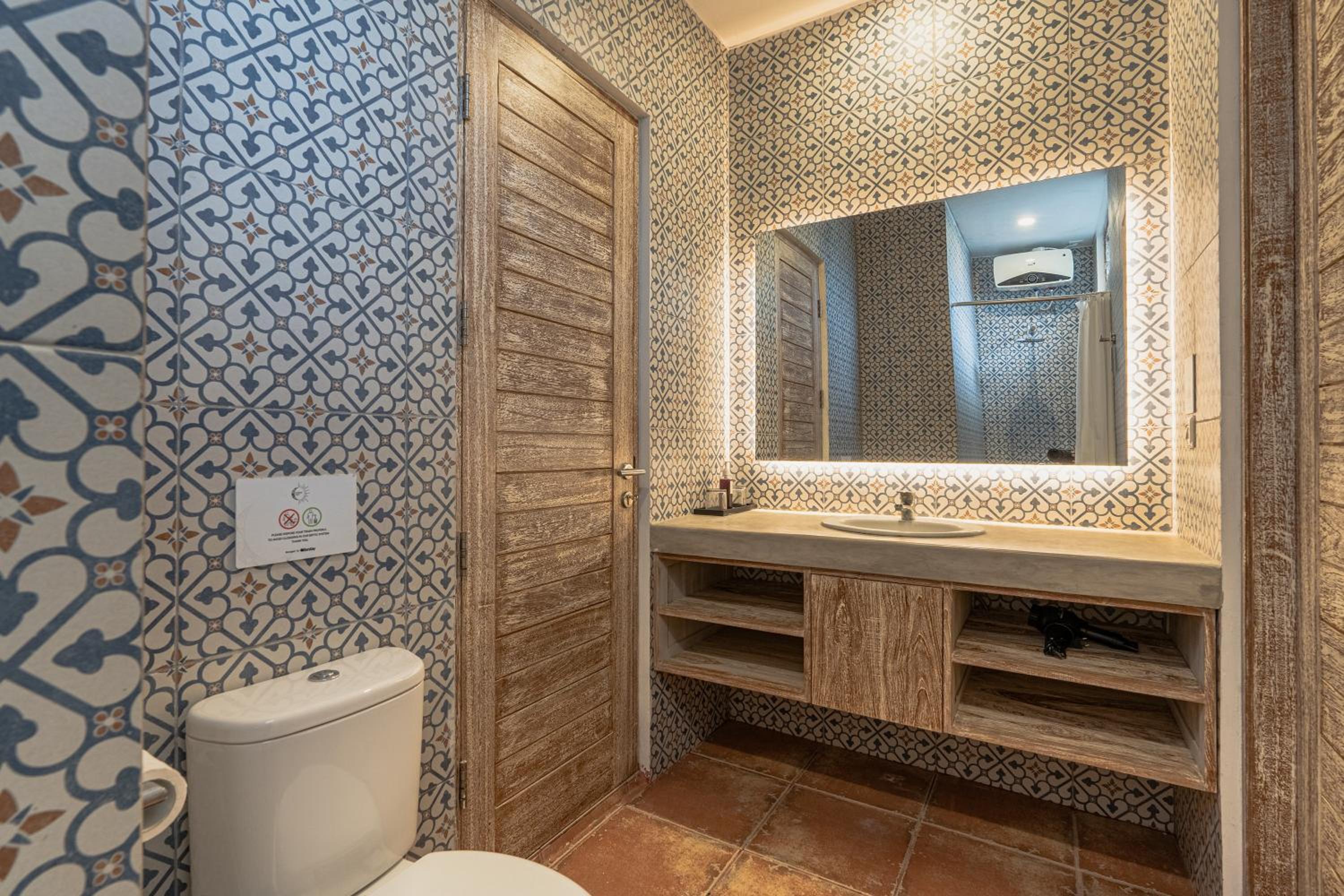 Suite - Photo 3