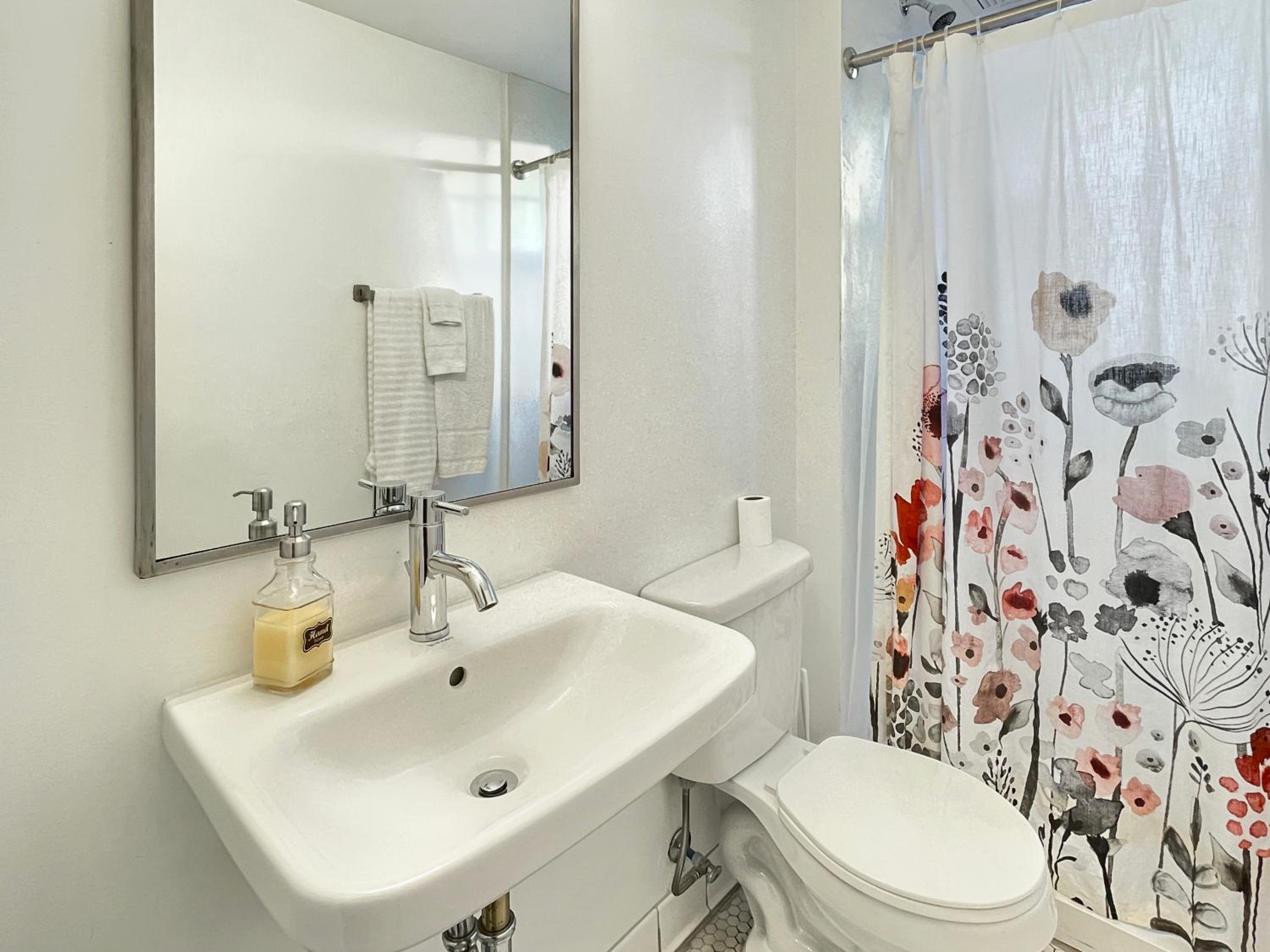 Apartment photo 2