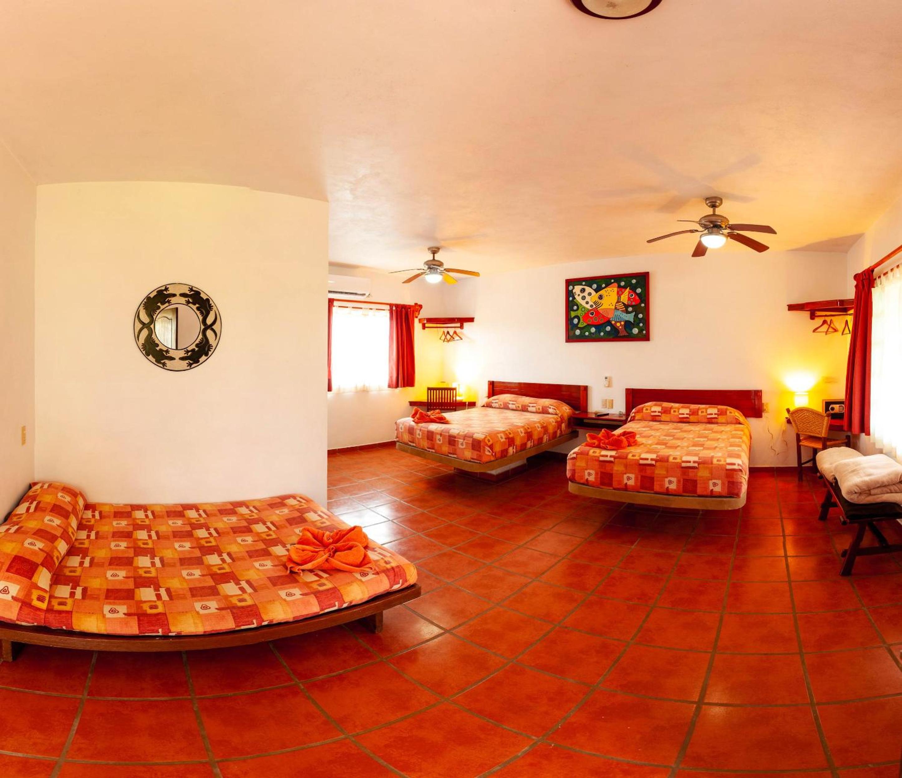 Triple Room