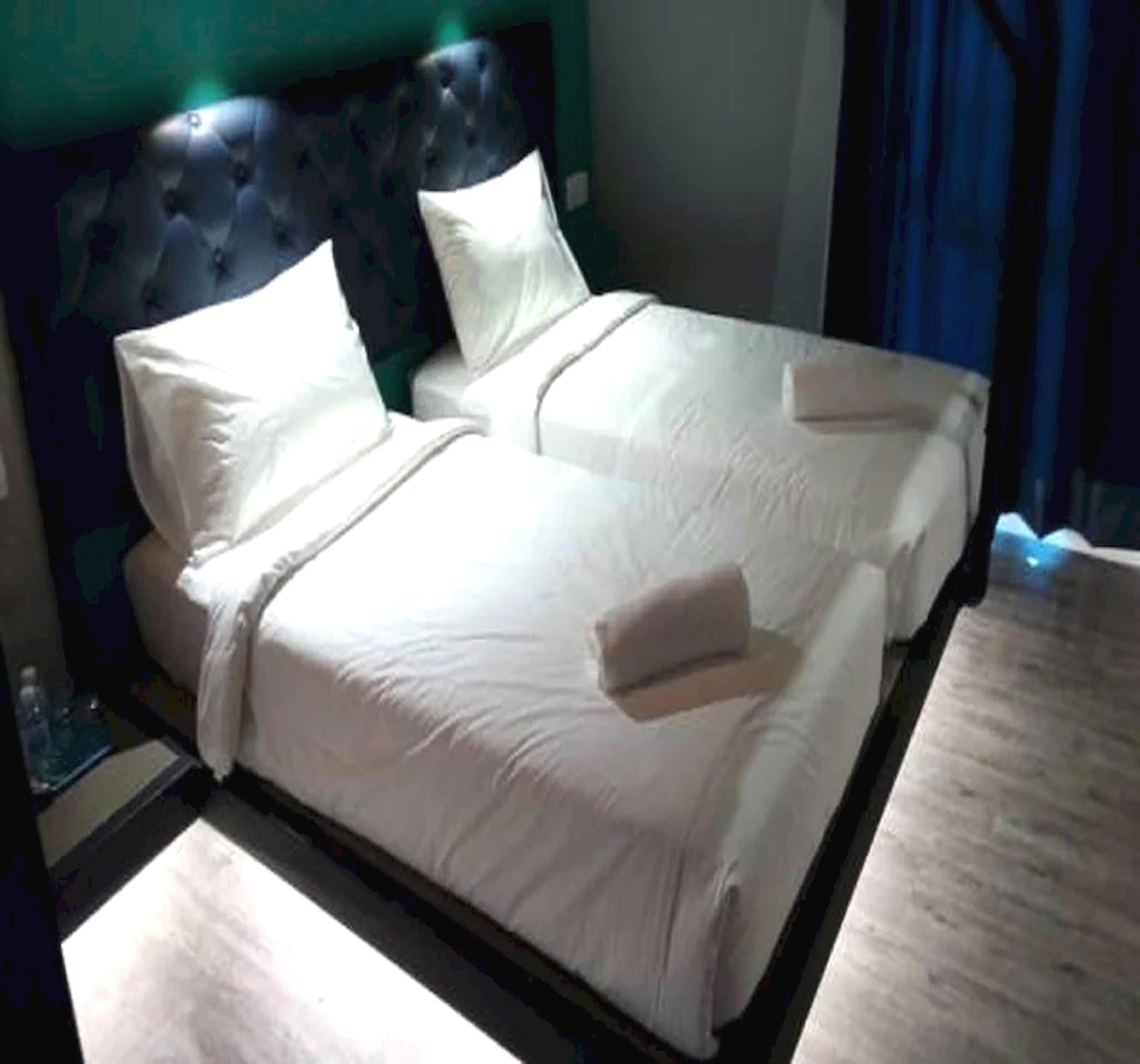 Deluxe Twin Room photo 2