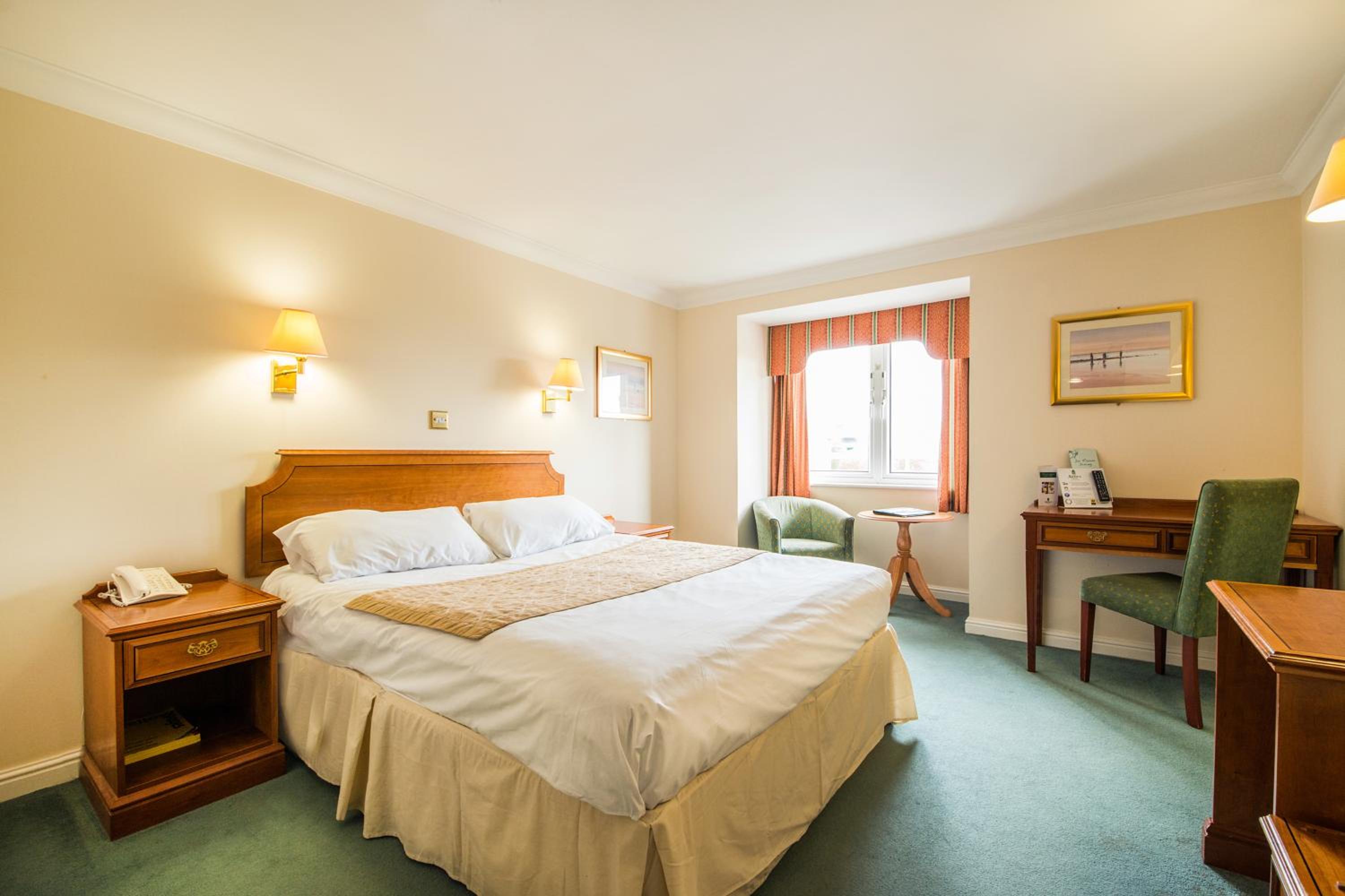 Superior King Room - Photo 1