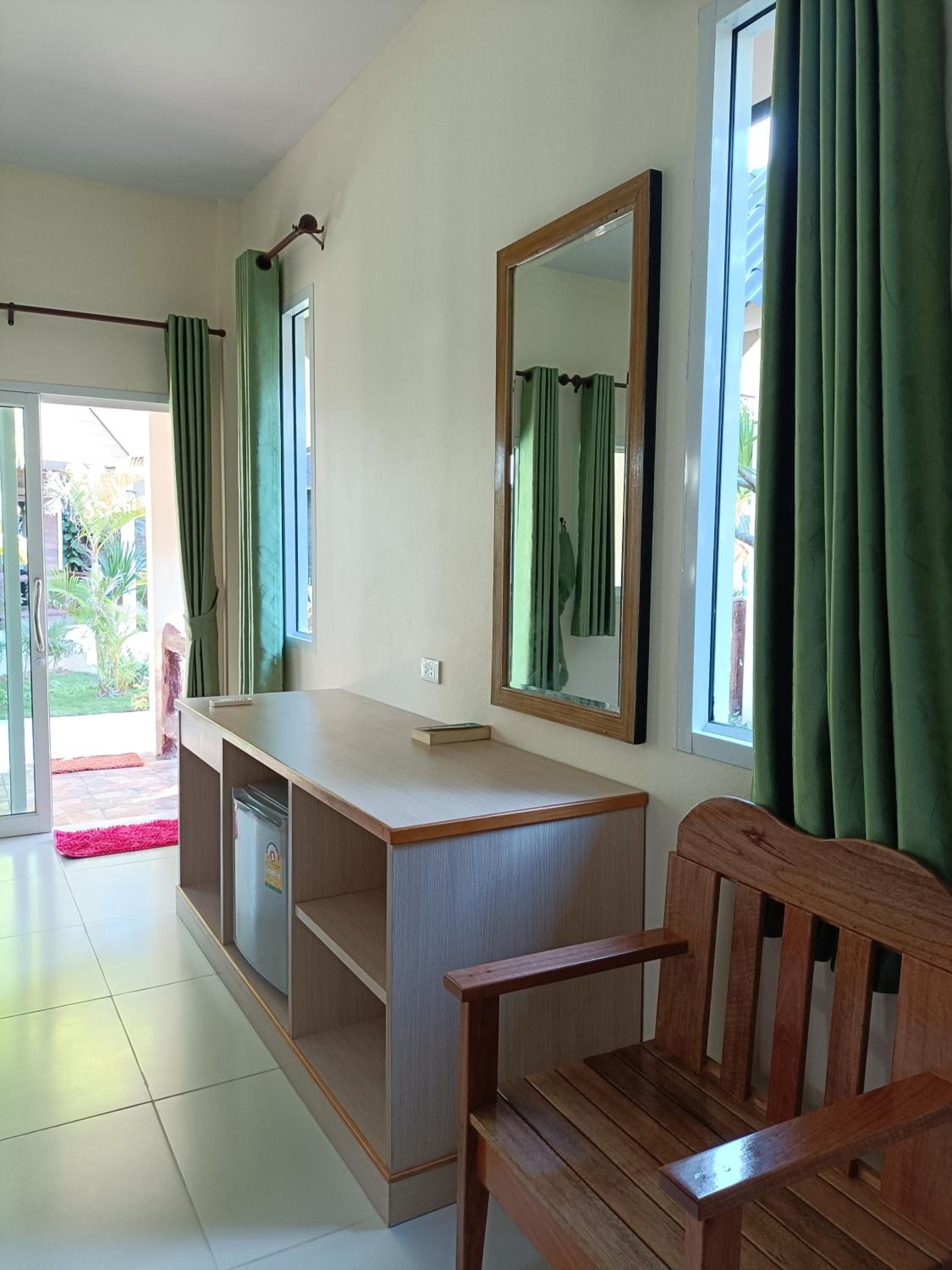 King Room with Balcony photo 2