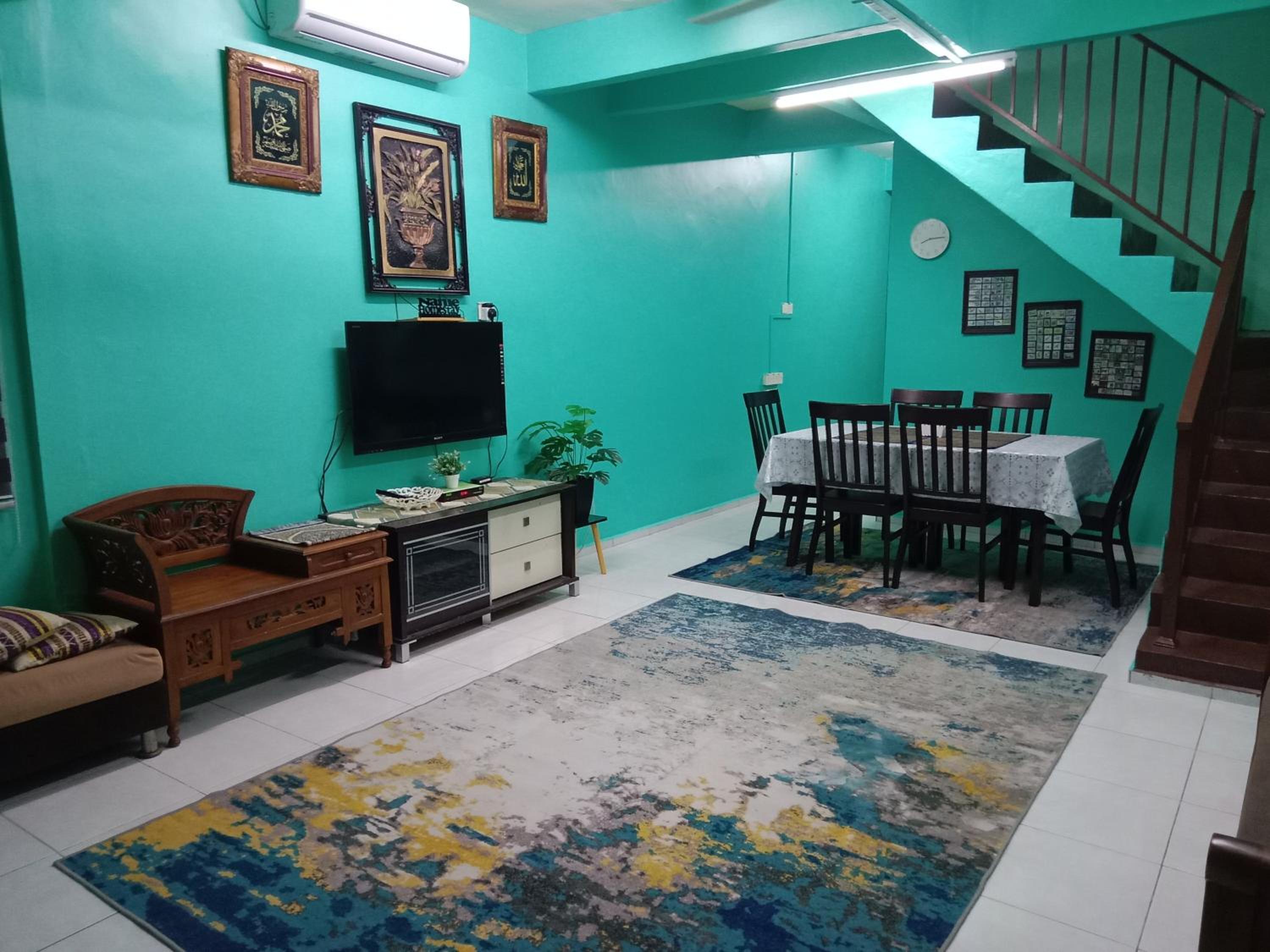 Four-Bedroom House photo 1