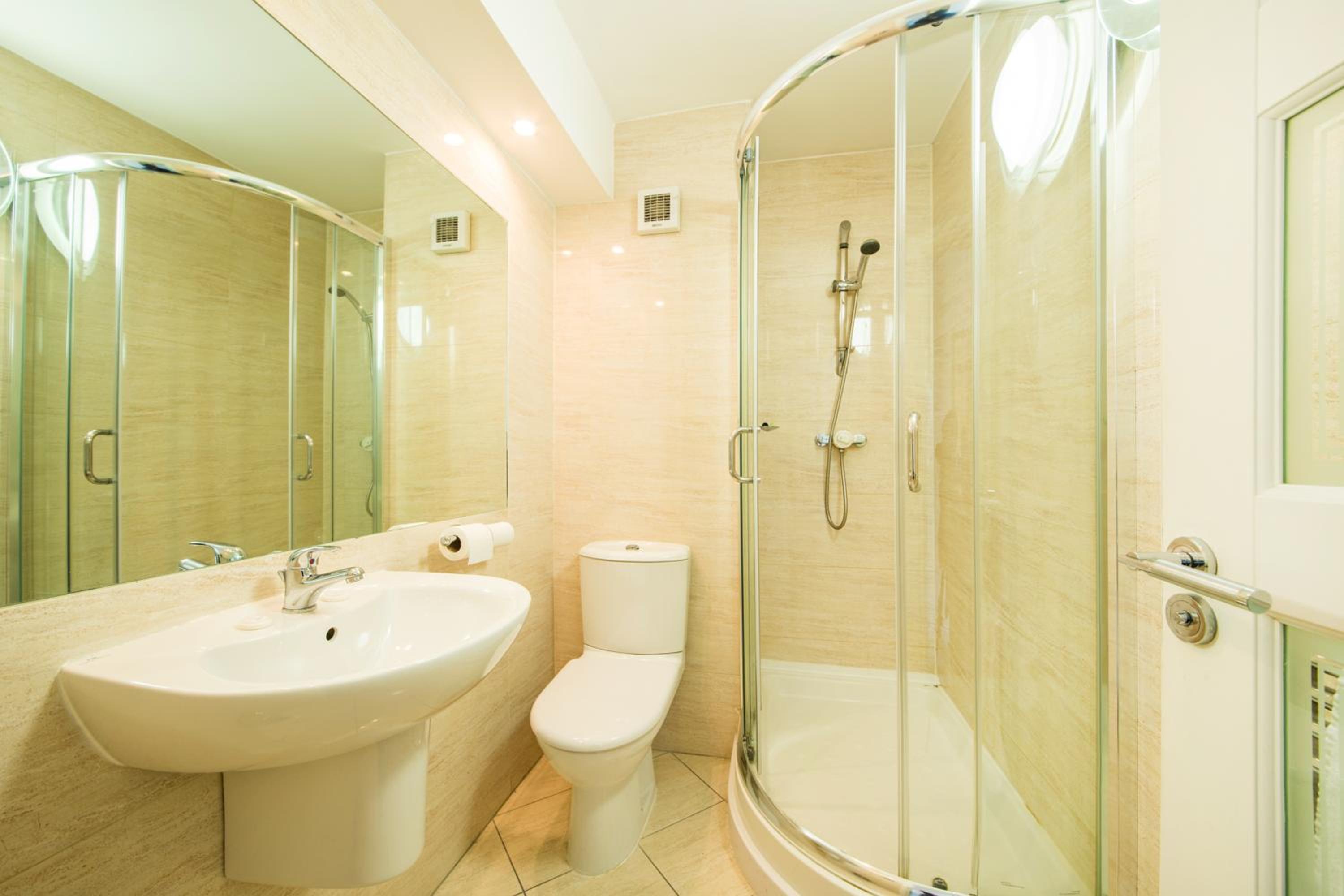Double Room - Photo 2