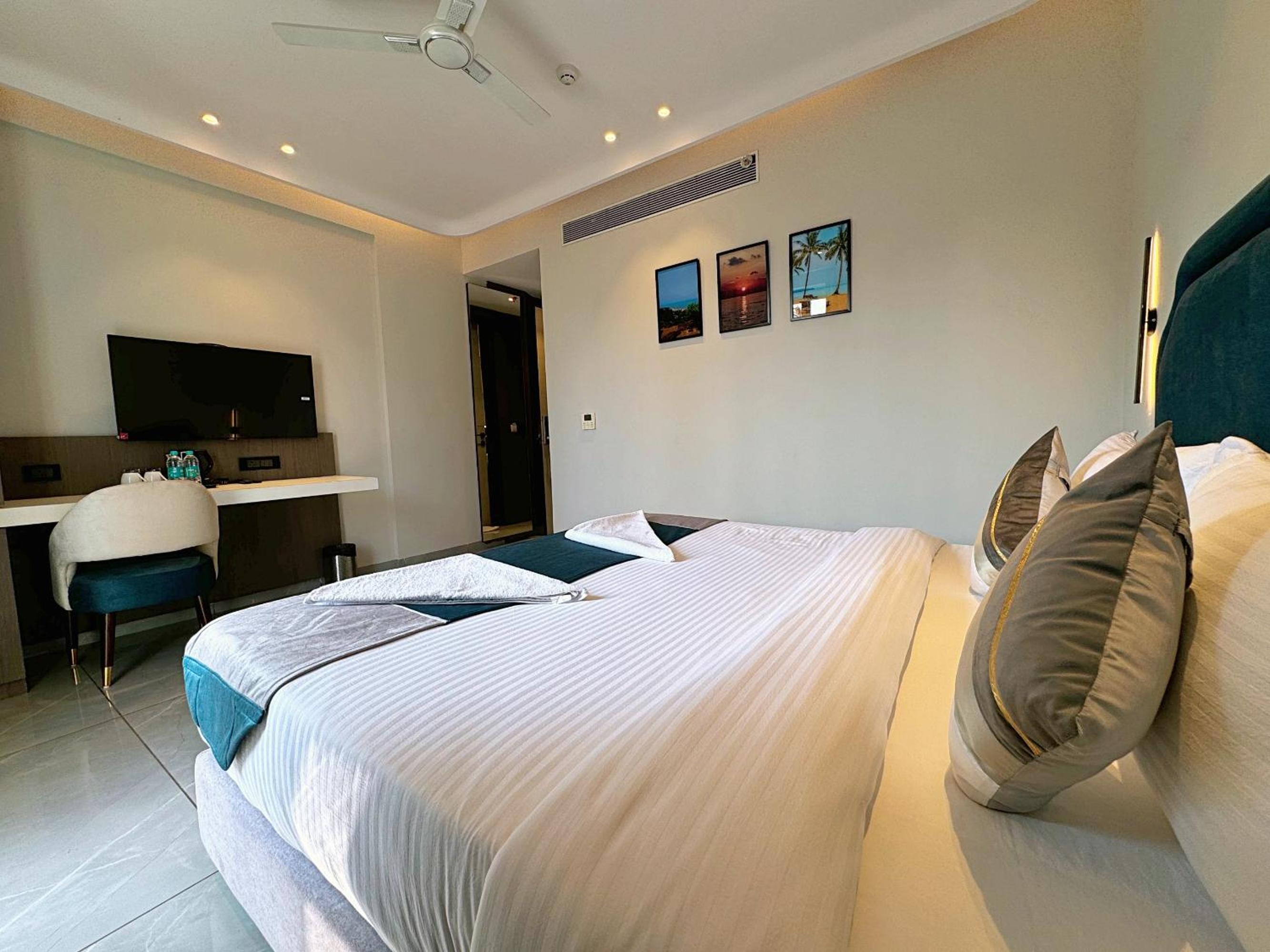 Deluxe Double Room - Photo 7