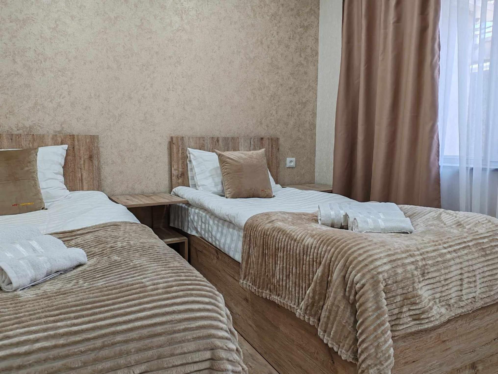 Standard Twin Room with Garden View photo 2