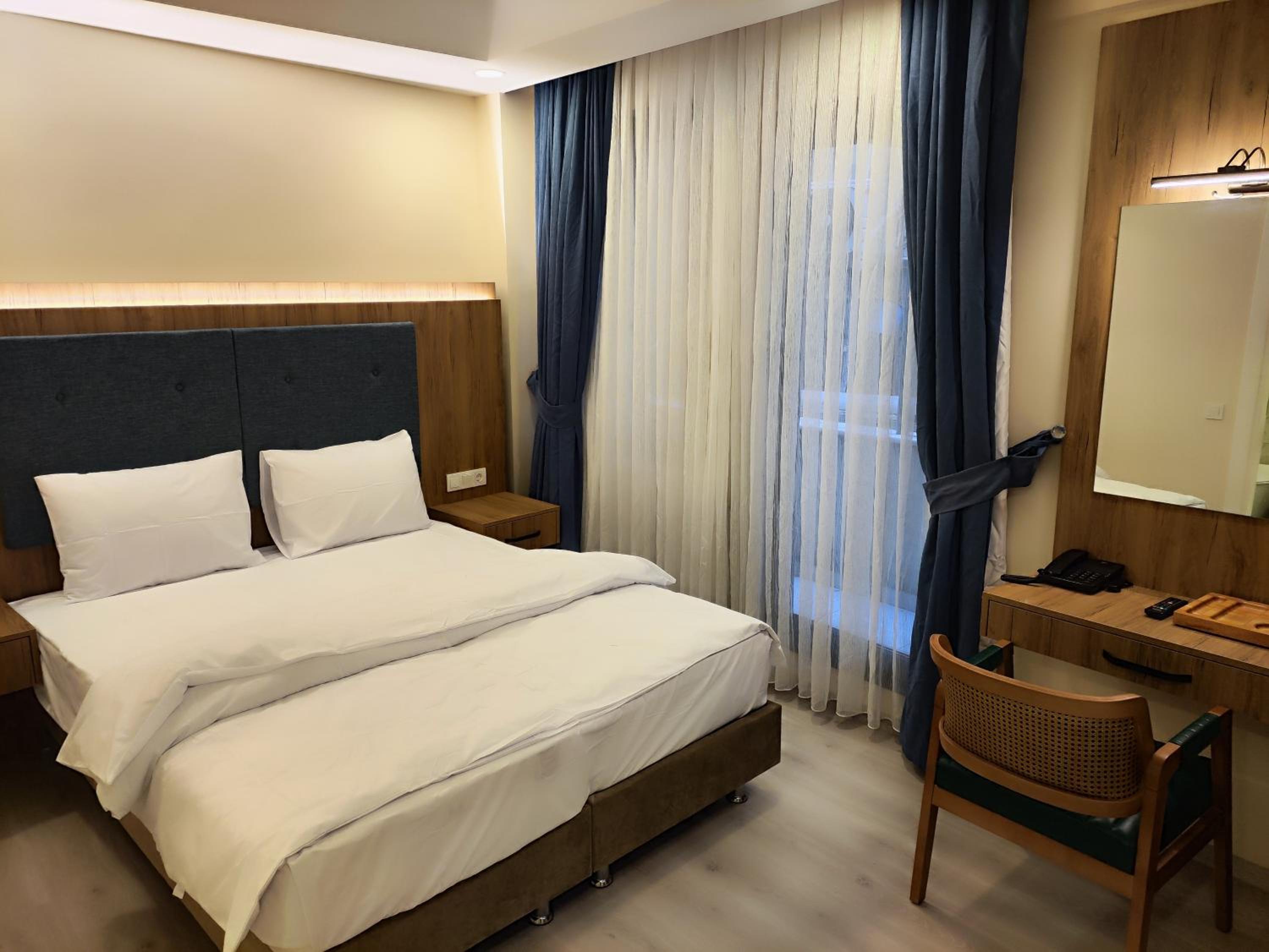 Deluxe Triple Room photo 1