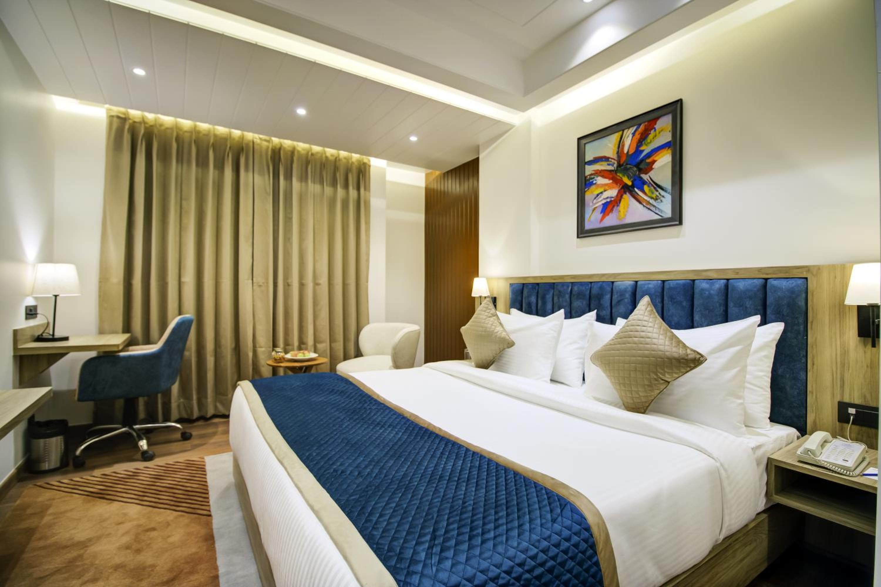 Superior Double or Twin Room - Photo 8
