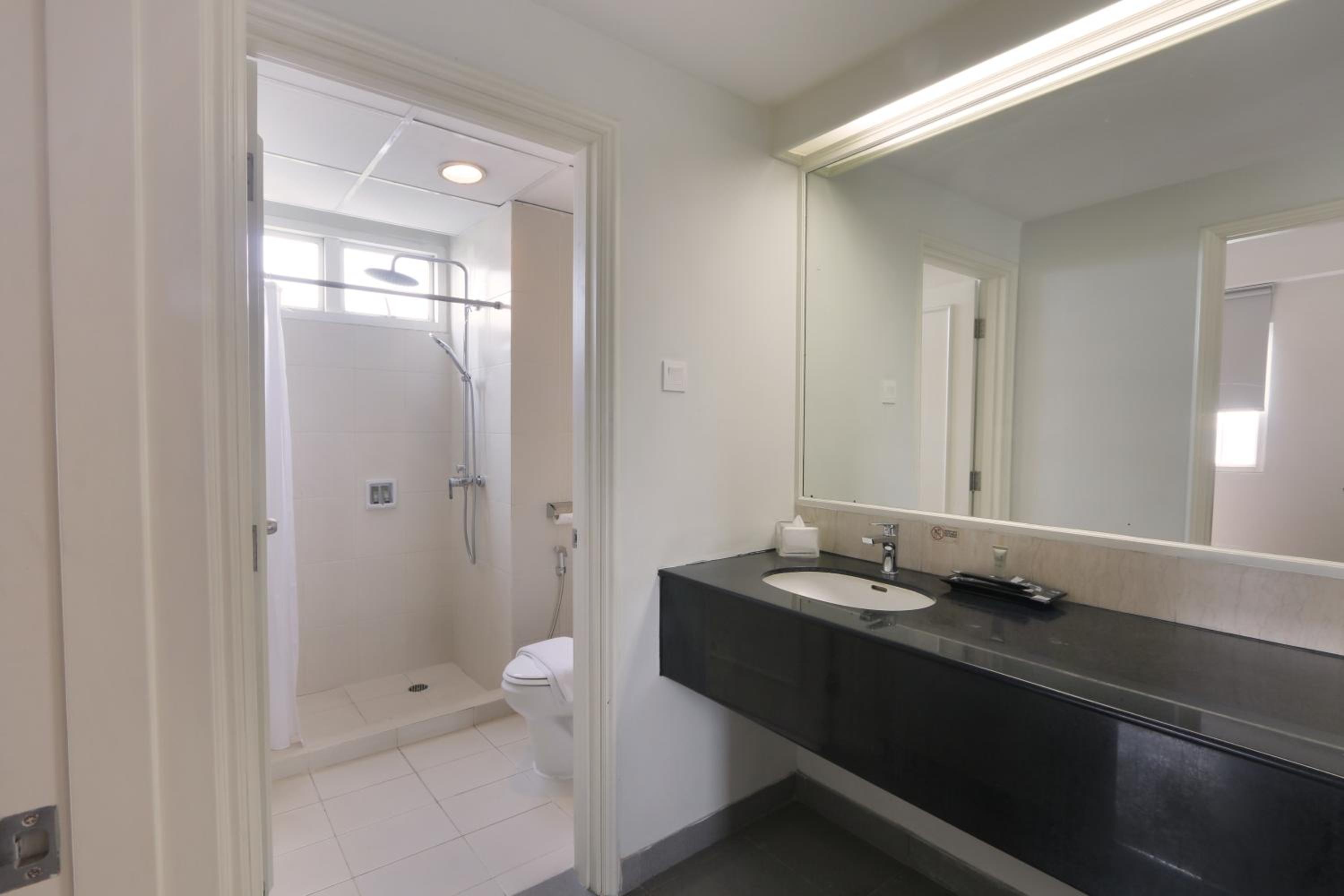 Three-Bedroom Apartment - Photo 3