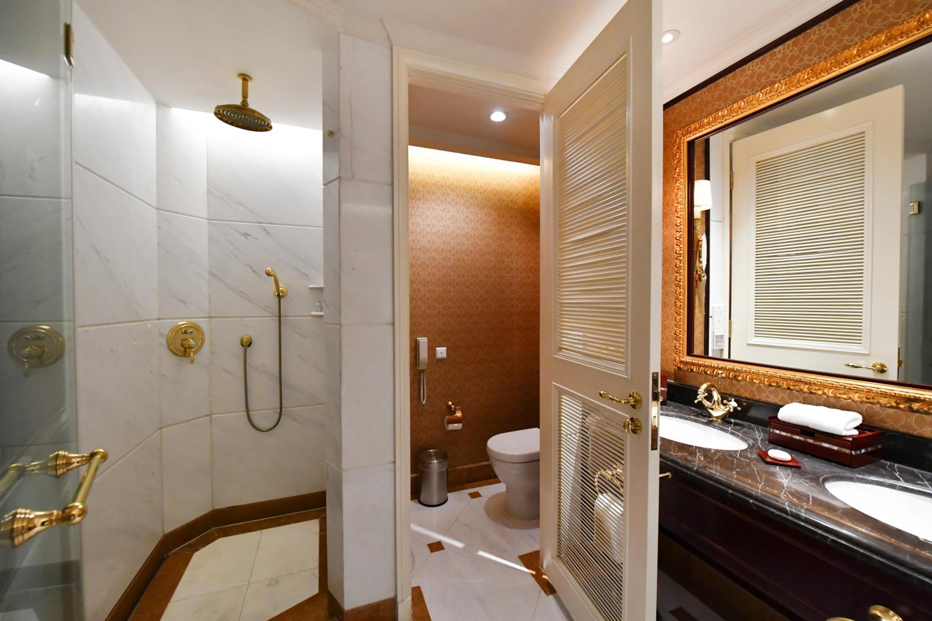 Executive Twin Room - Photo 6
