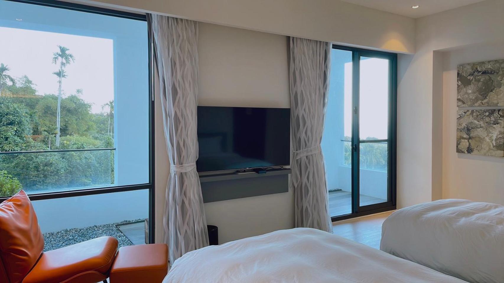Twin Room with Mountain View - Photo 9