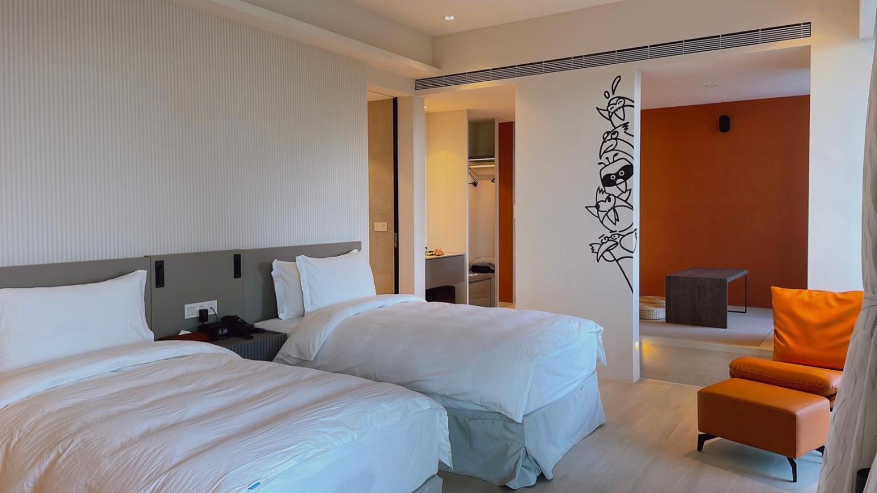 Twin Room with Mountain View - Photo 10