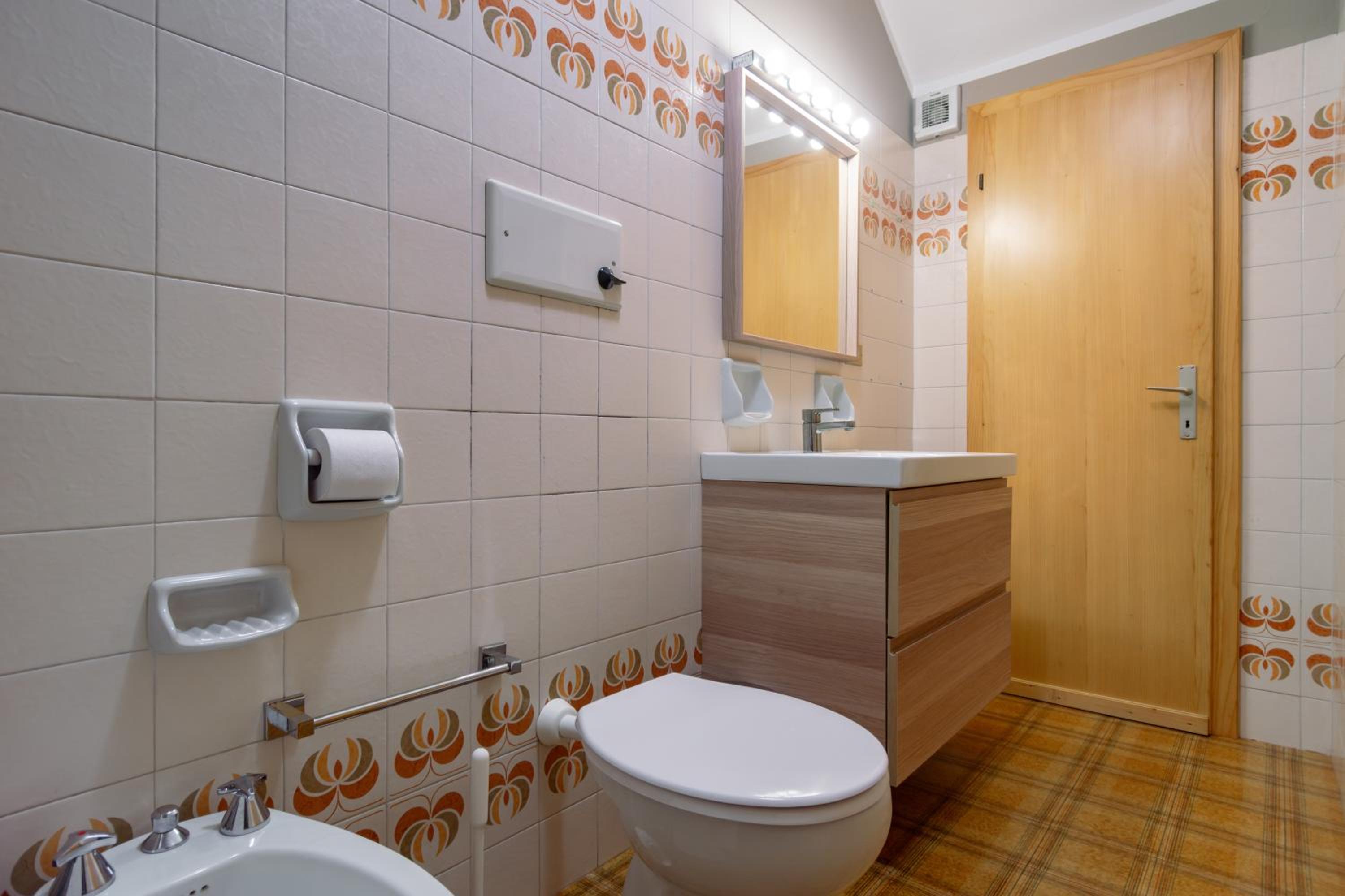 Apartment - Ground Floor photo 3