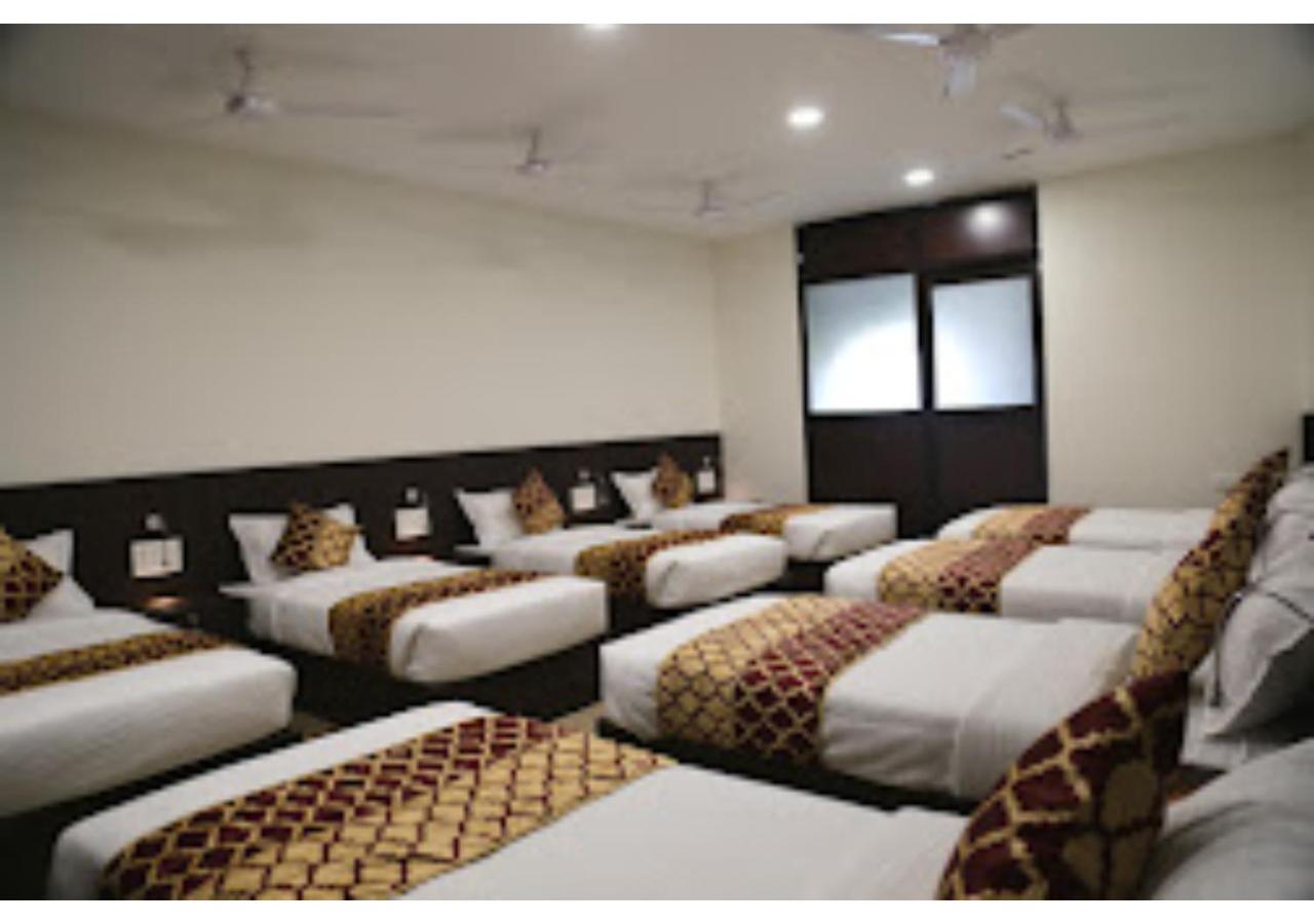 Mixed Dormitory Room photo 2