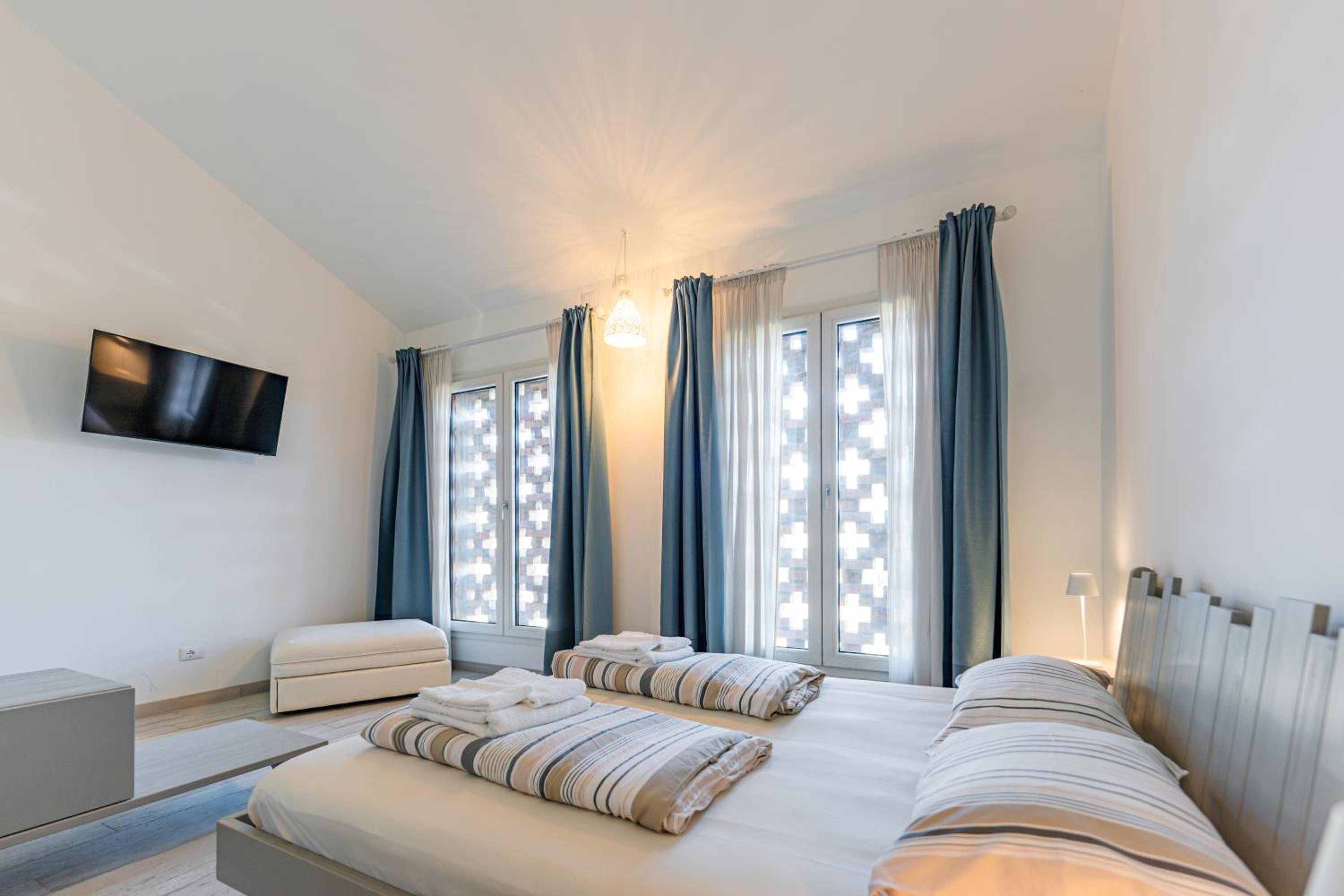 Double or Twin Room photo 2