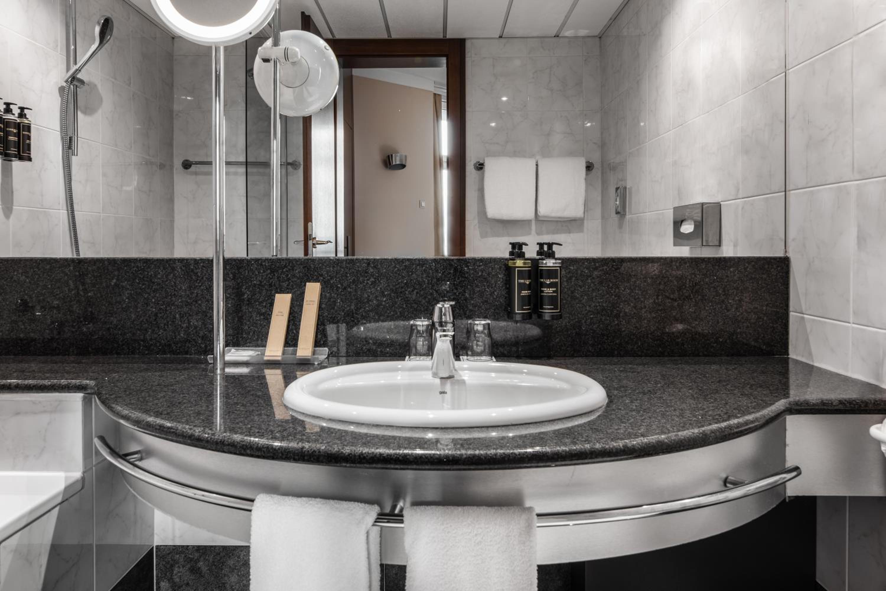 Executive Suite photo 2