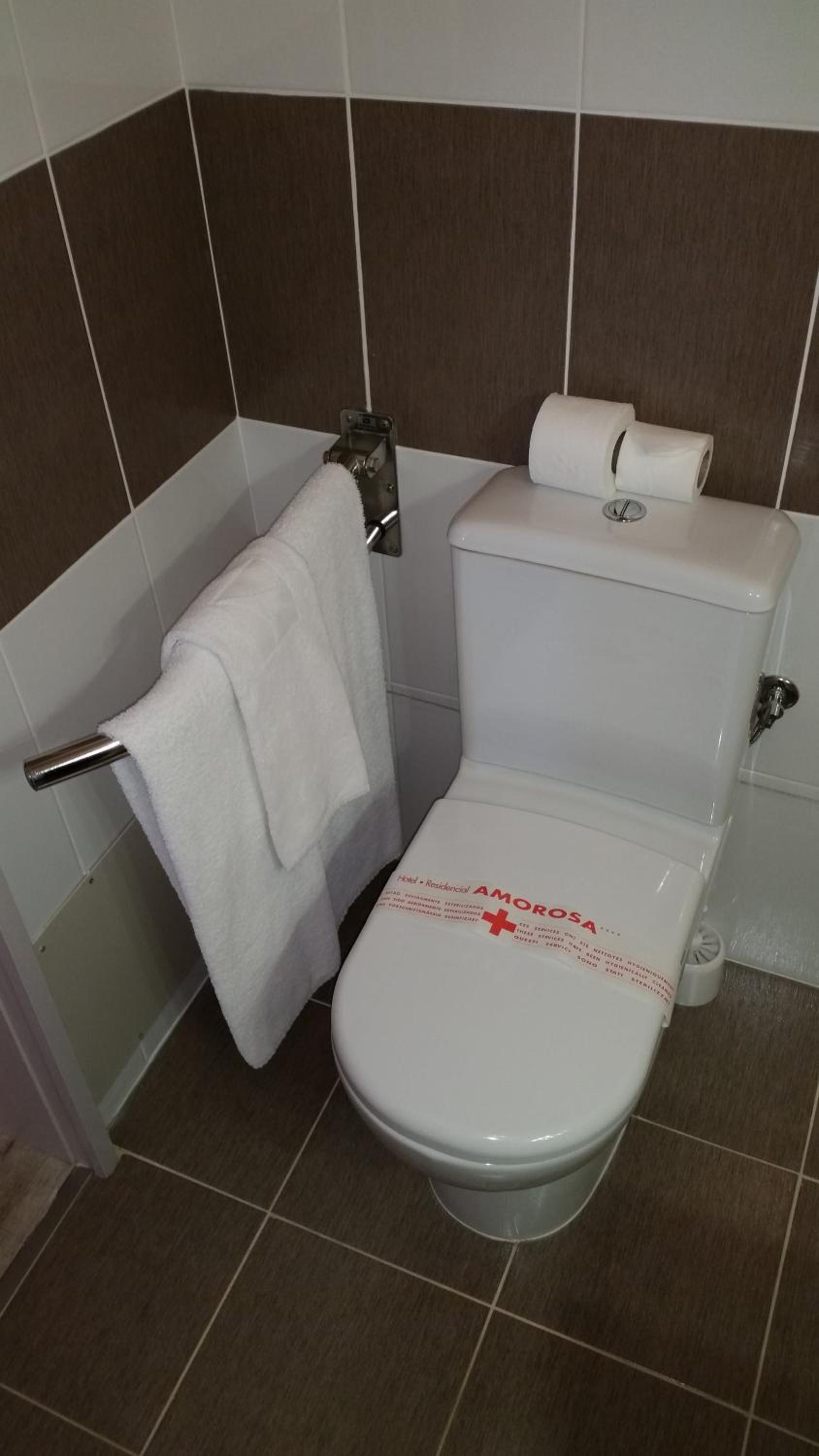 Double Room with Disability Access - Photo 4